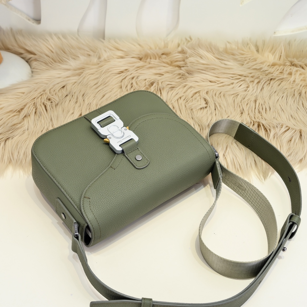 Dior 高仿 Safari Oblique老花翻蓋斜背包軍綠配色| 9 Dior 高仿 Safari Oblique老花翻蓋斜背包軍綠配色