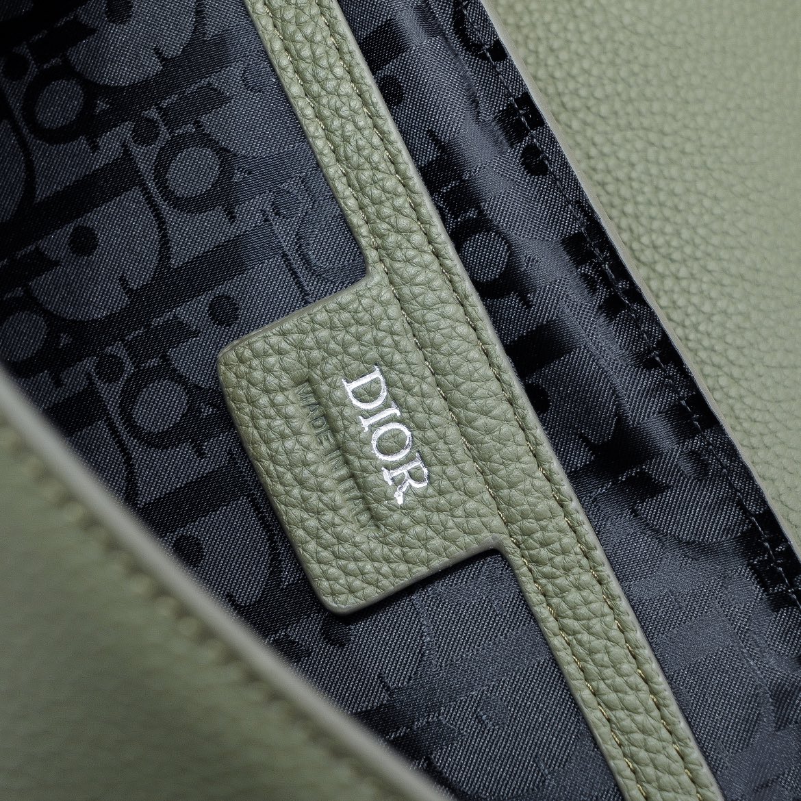 Dior 高仿 Safari Oblique老花翻蓋斜背包軍綠配色| 8 Dior 高仿 Safari Oblique老花翻蓋斜背包軍綠配色