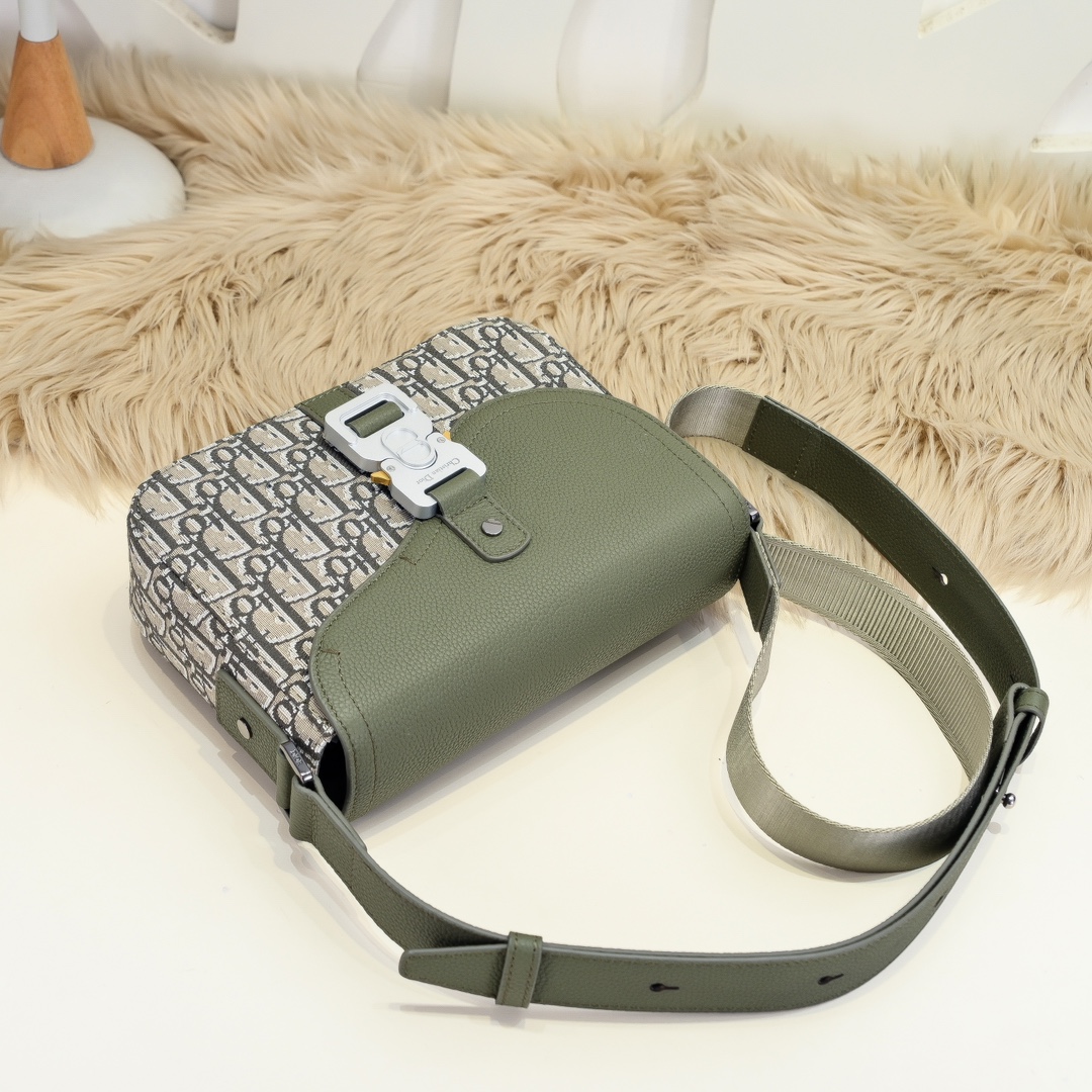Dior 高仿 Oblique老花郵差包軍綠斜背男包| 9 Dior 高仿 Oblique老花郵差包軍綠斜背男包