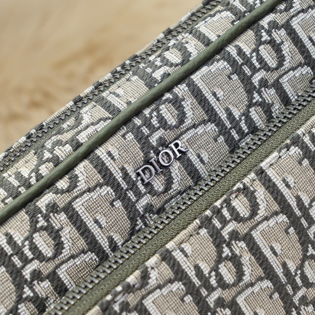 Dior 一比一 Safari Oblique半月斜背包軍綠拼色款| 12 Dior 一比一 Safari Oblique半月斜背包軍綠拼色款