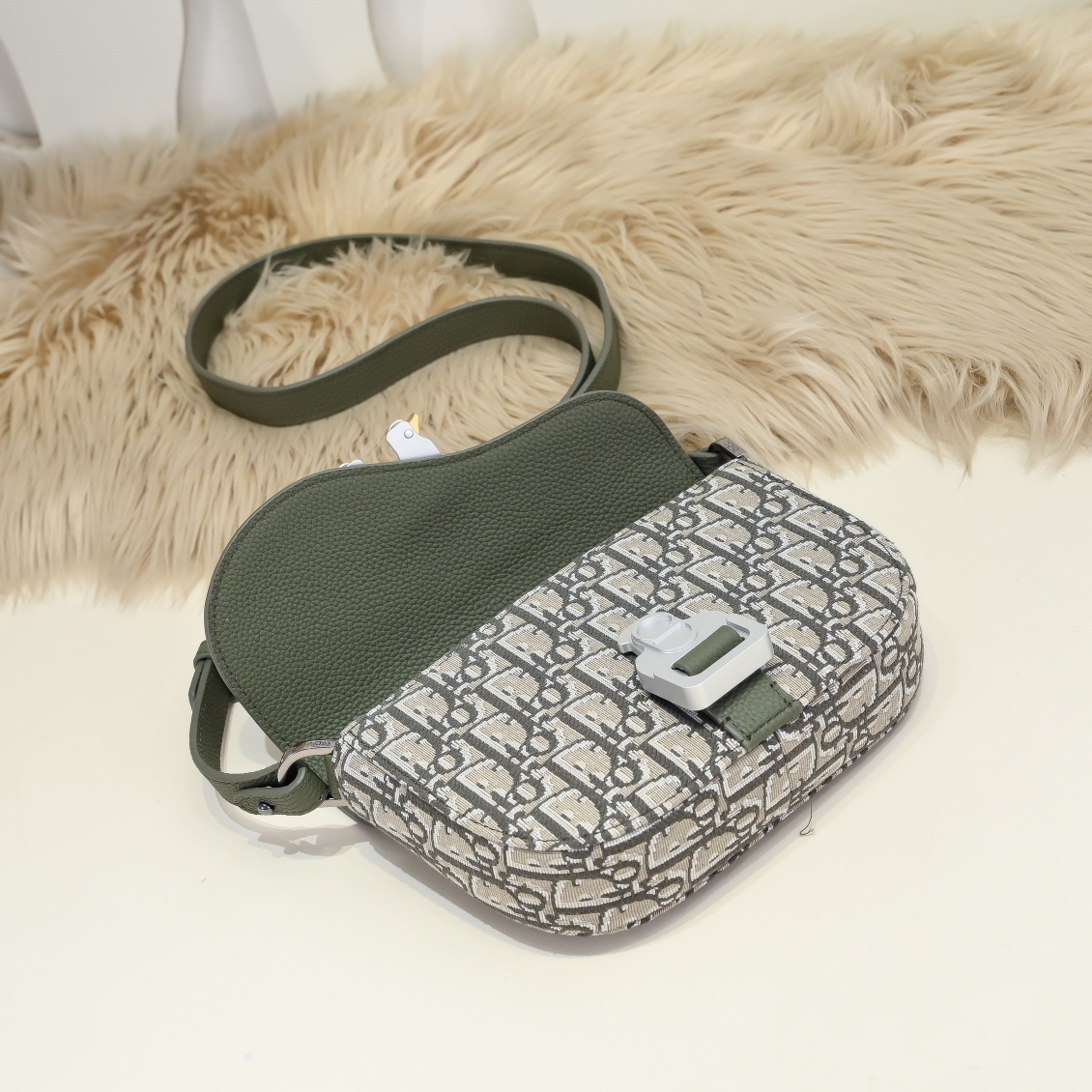 Dior 高仿 Safari Oblique軍綠拼接半月斜背包女款精品包| 10 Dior 高仿 Safari Oblique軍綠拼接半月斜背包女款精品包