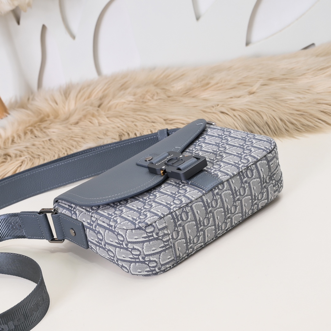 DDior 高仿 Oblique灰藍拼接半月斜背包精品小包| 10 DDior 高仿 Oblique灰藍拼接半月斜背包精品小包