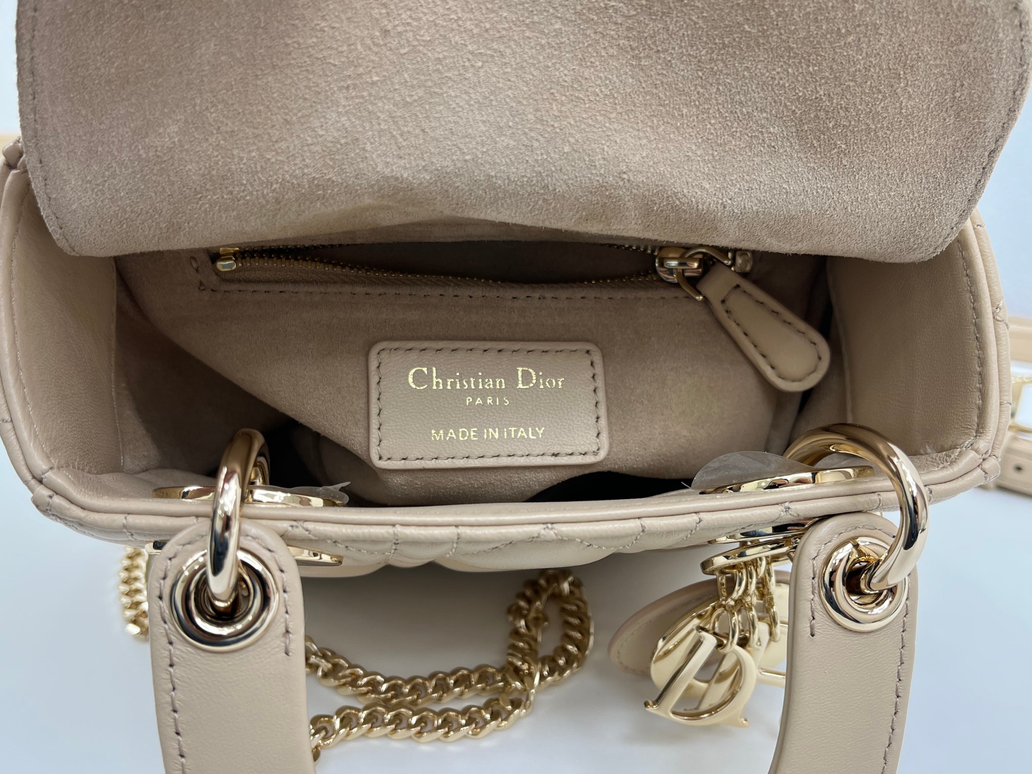 高仿Dior Lady Dior奶茶色藤格紋戴妃包女士手提斜挎包| 15 高仿Dior Lady Dior奶茶色藤格紋戴妃包女士手提斜挎包
