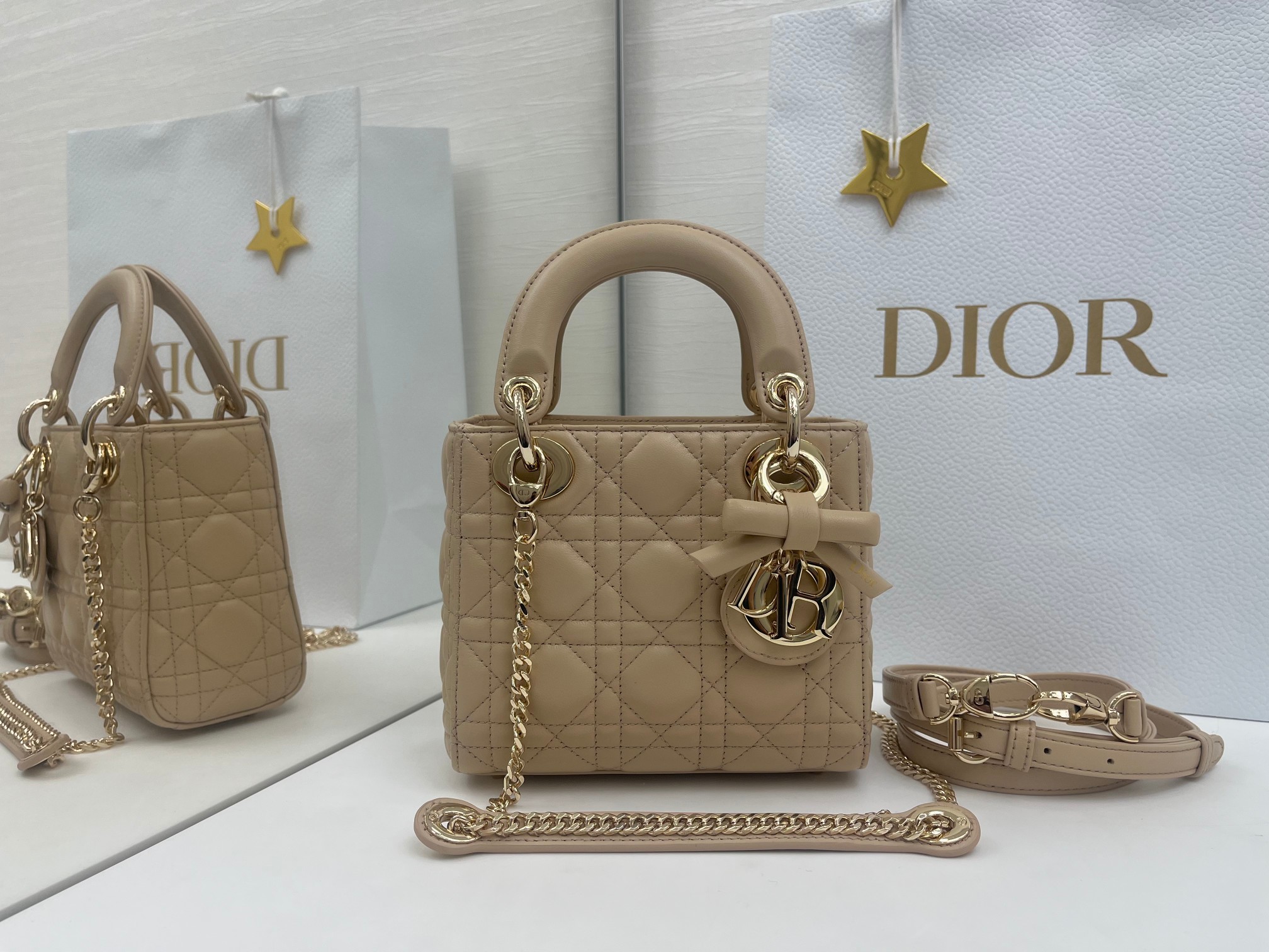 高仿Dior Lady Dior奶茶色藤格紋戴妃包女士手提斜挎包| 7 高仿Dior Lady Dior奶茶色藤格紋戴妃包女士手提斜挎包