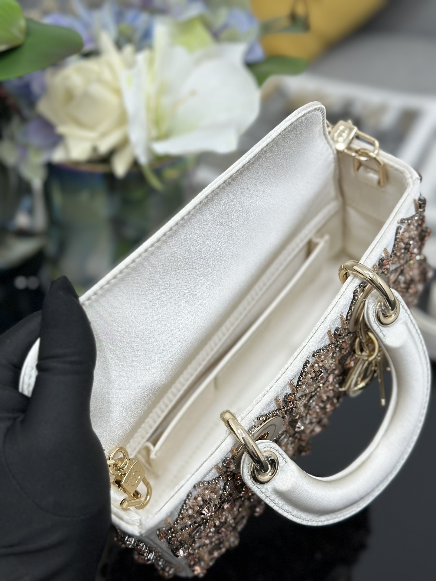 A貨Dior Lady Dior白色水晶刺繡戴妃包高級手提包| 7 A貨Dior Lady Dior白色水晶刺繡戴妃包高級手提包