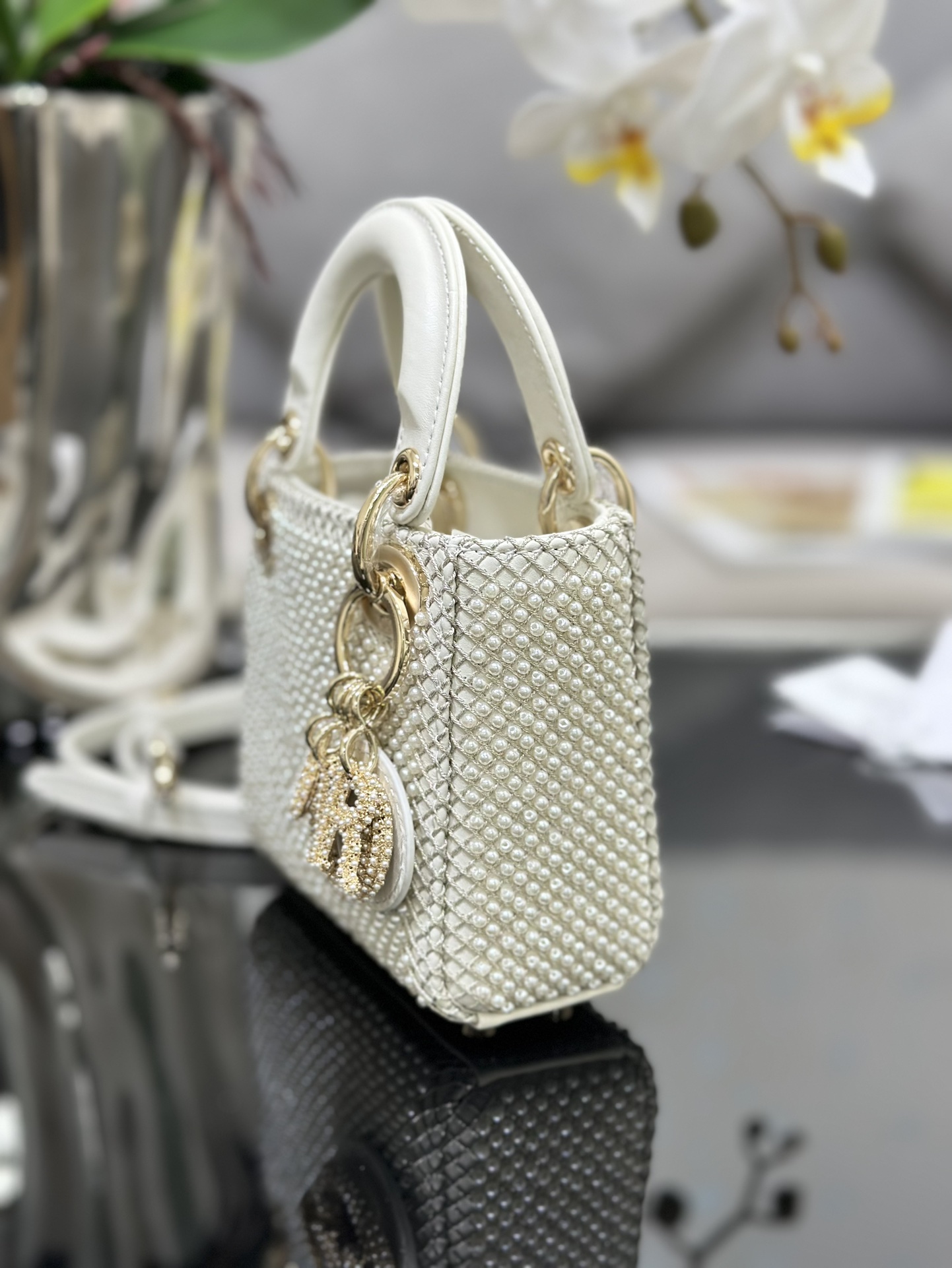 原單Dior Lady Dior珍珠滿鑽白色戴妃包高級女包| 13 原單Dior Lady Dior珍珠滿鑽白色戴妃包高級女包