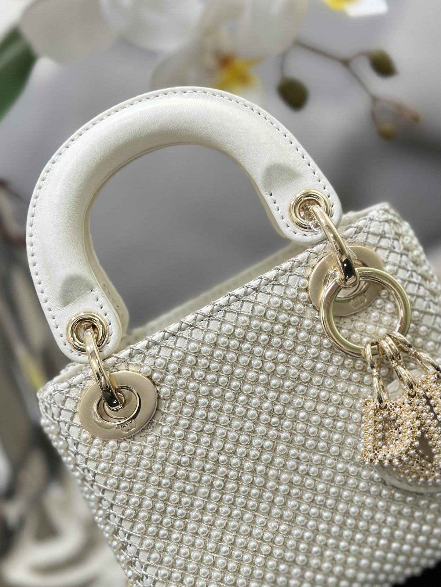 原單Dior Lady Dior珍珠滿鑽白色戴妃包高級女包| 11 原單Dior Lady Dior珍珠滿鑽白色戴妃包高級女包
