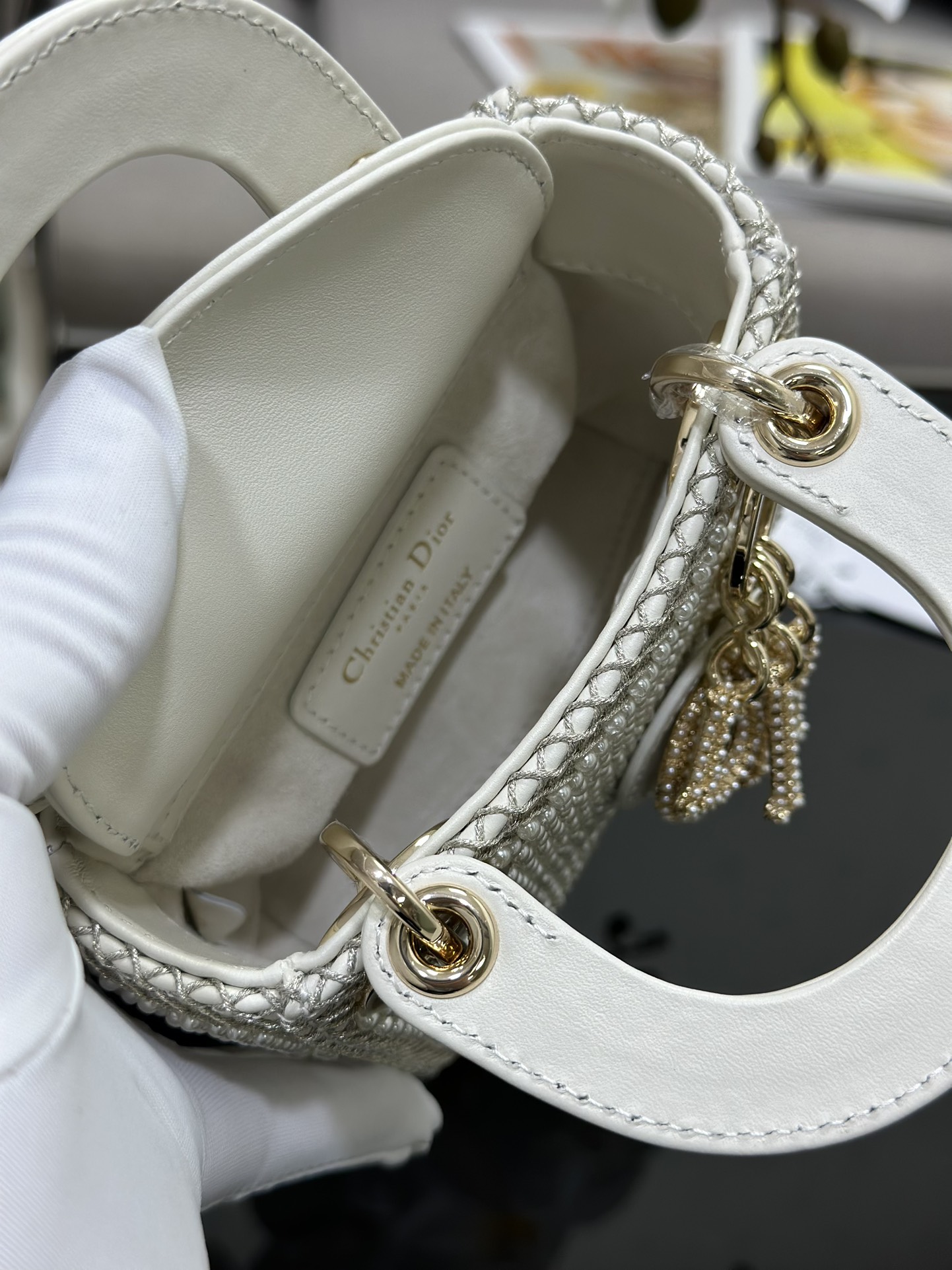 原單Dior Lady Dior珍珠滿鑽白色戴妃包高級女包| 8 原單Dior Lady Dior珍珠滿鑽白色戴妃包高級女包