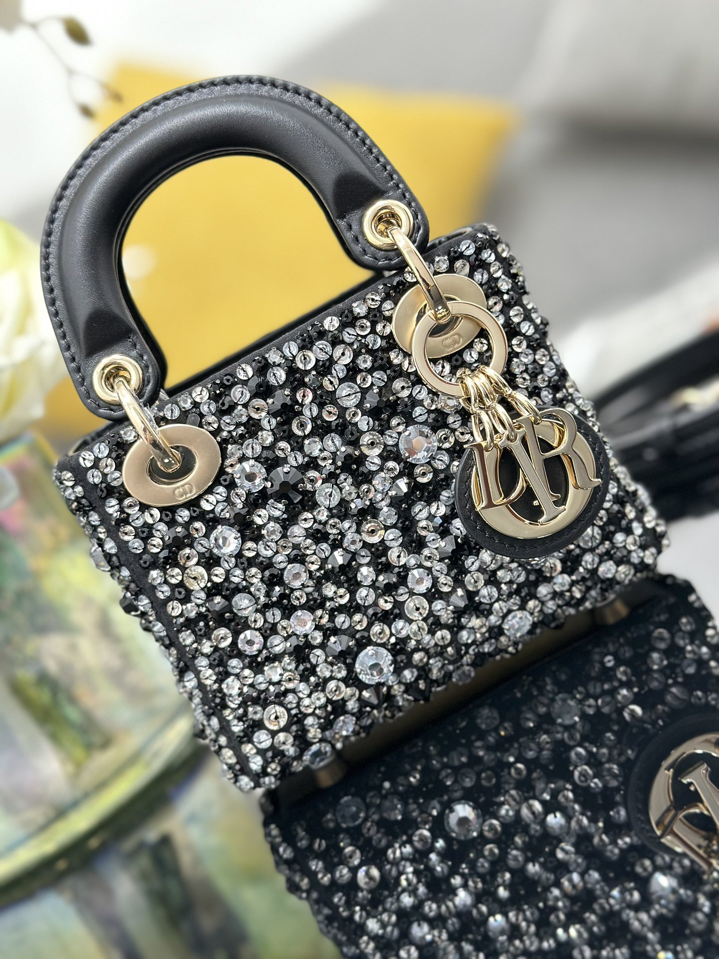 高仿Dior Lady Dior水鑽迷你手提包 黑色奢華晚宴斜背包| 11 高仿Dior Lady Dior水鑽迷你手提包 黑色奢華晚宴斜背包
