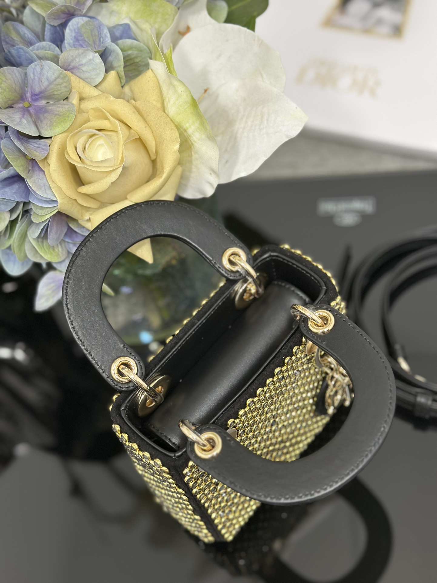 原單Dior Lady Dior金色鉚釘迷你包 晚宴風鏈條手提包| 9 原單Dior Lady Dior金色鉚釘迷你包 晚宴風鏈條手提包