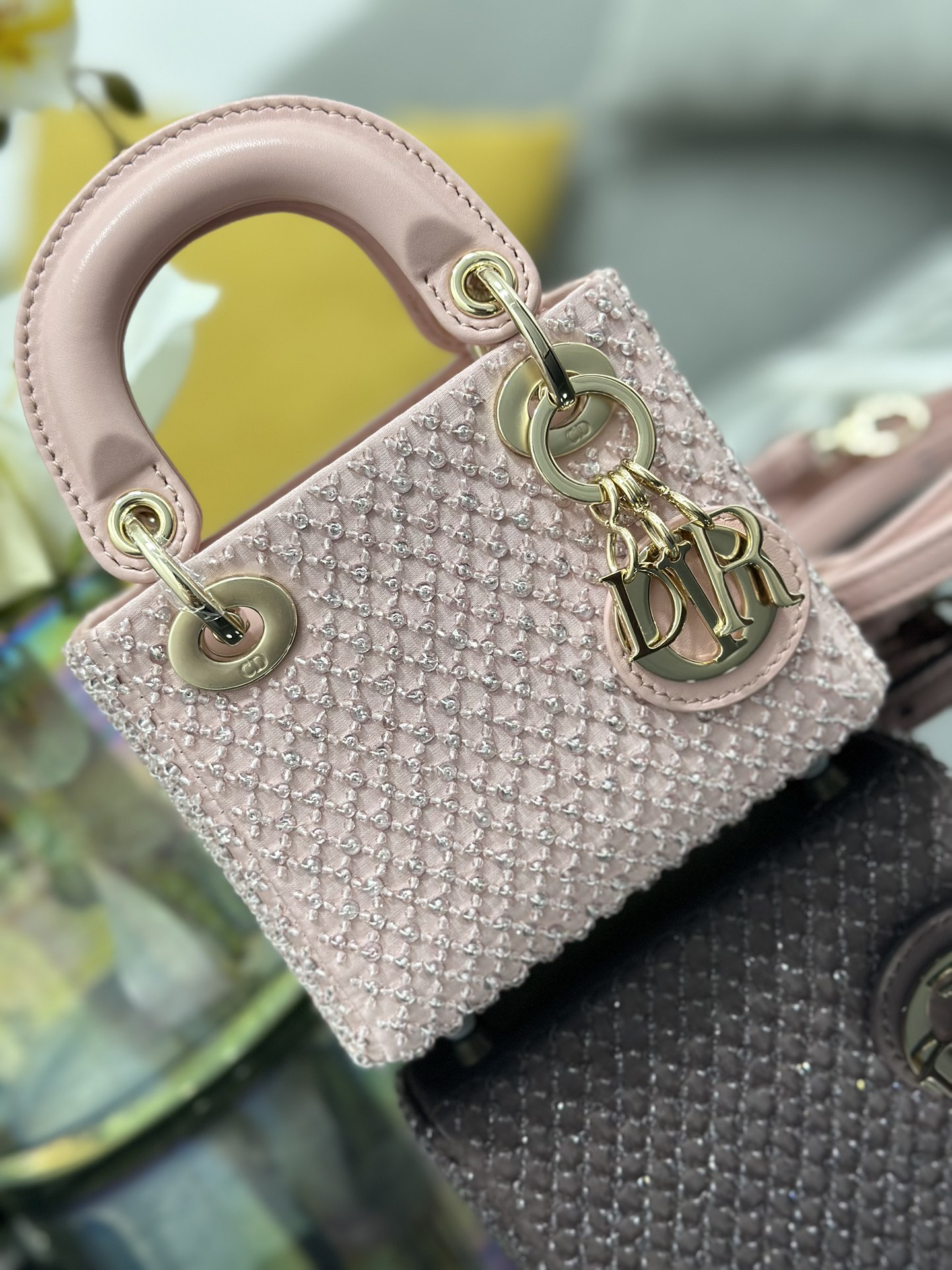 A貨Dior Lady Dior粉色鑽飾迷你包 甜美風精品手提包| 11 A貨Dior Lady Dior粉色鑽飾迷你包 甜美風精品手提包