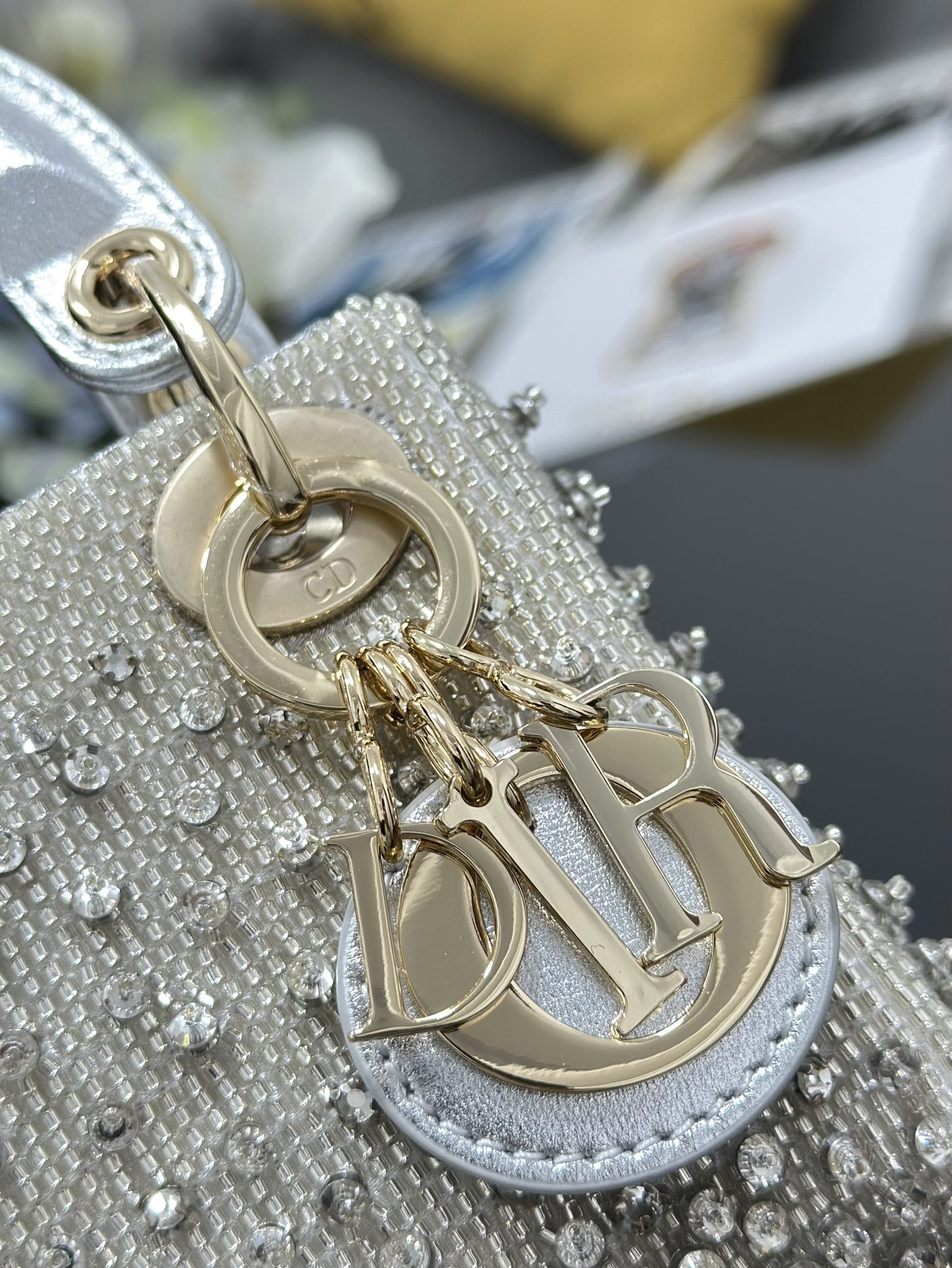 一比一Dior Lady Dior銀色水鑽迷你包 高級感精品女包| 10 一比一Dior Lady Dior銀色水鑽迷你包 高級感精品女包