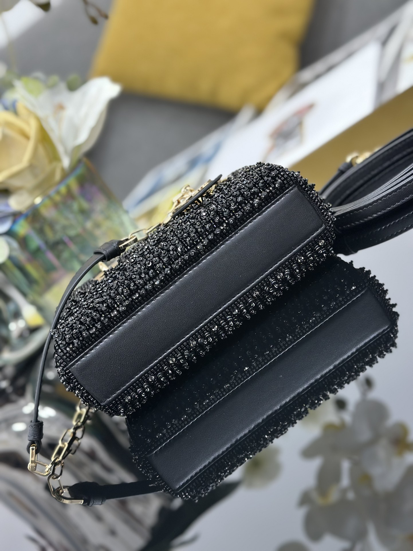高仿Dior Lady Dior黑色水鑽肩背包 精品晚宴迷你包| 12 高仿Dior Lady Dior黑色水鑽肩背包 精品晚宴迷你包