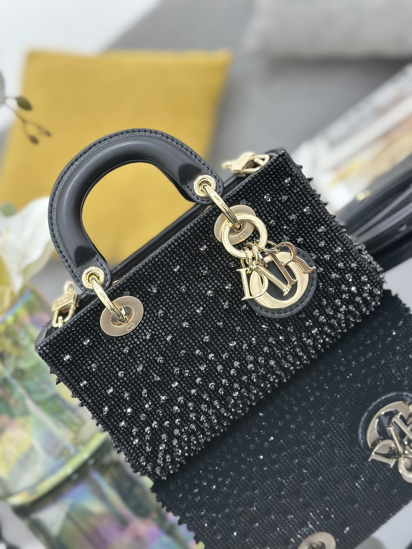 高仿Dior Lady Dior黑色水鑽肩背包 精品晚宴迷你包| 11 高仿Dior Lady Dior黑色水鑽肩背包 精品晚宴迷你包