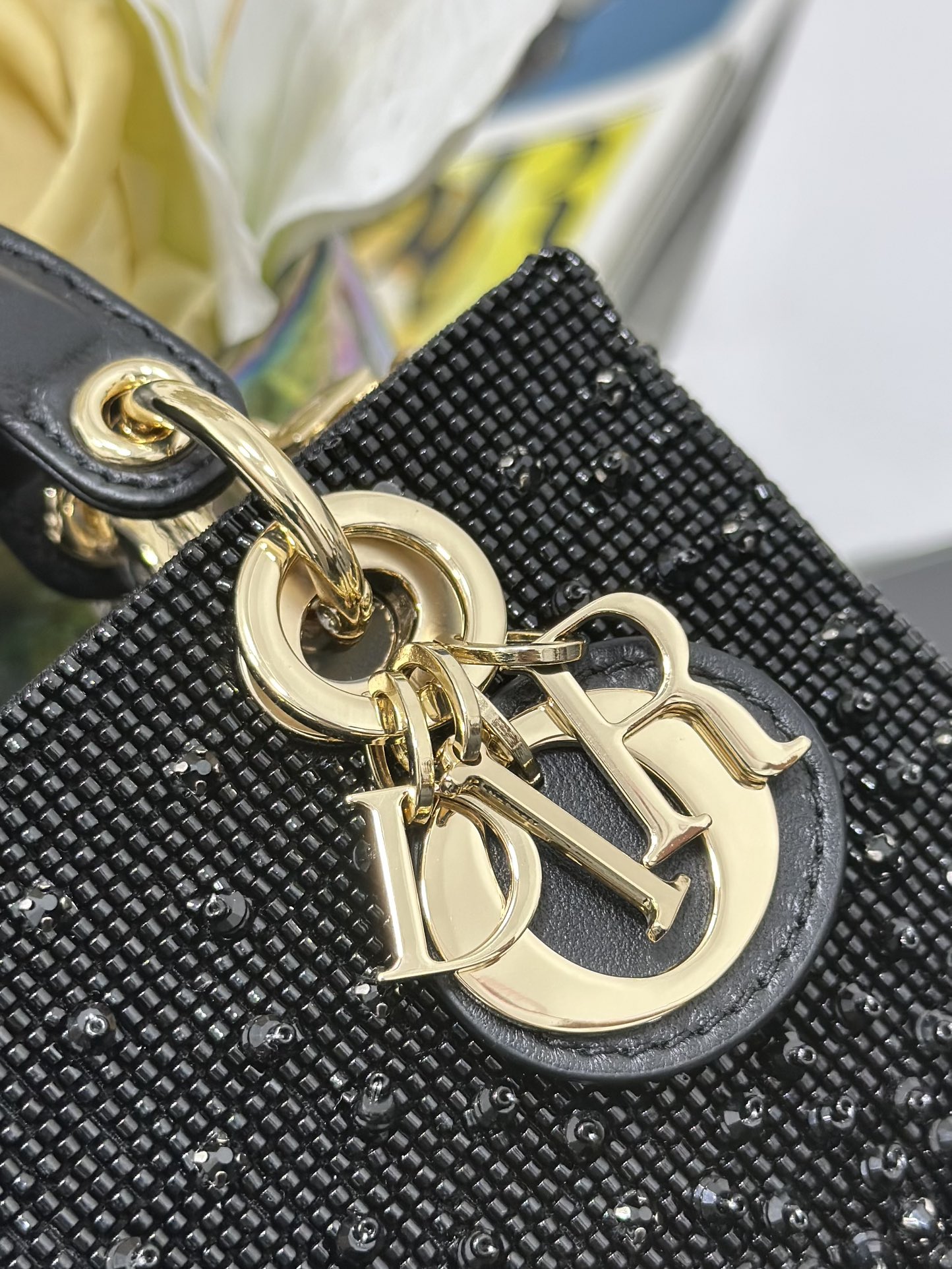 高仿Dior Lady Dior黑色水鑽肩背包 精品晚宴迷你包| 10 高仿Dior Lady Dior黑色水鑽肩背包 精品晚宴迷你包