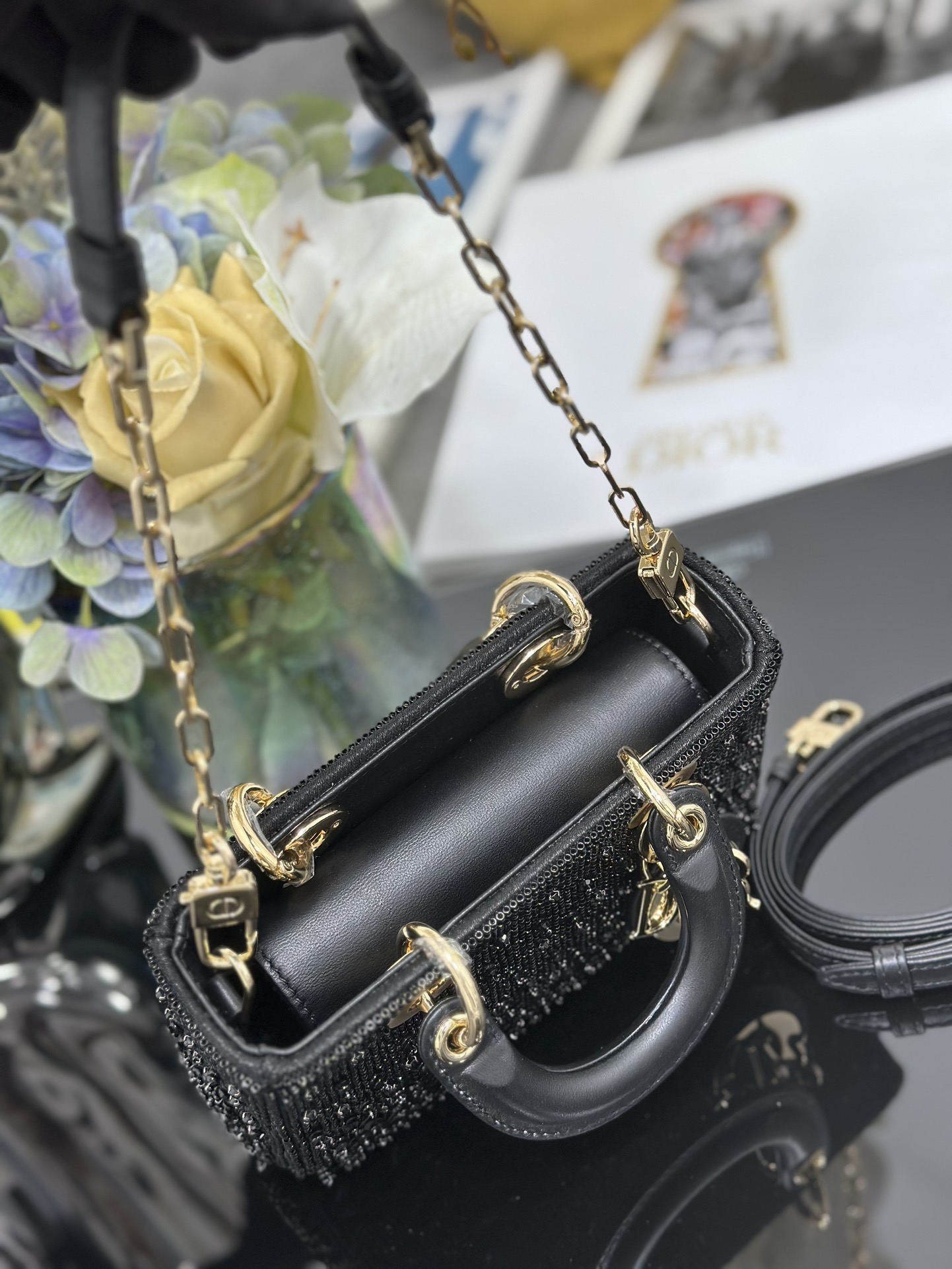 高仿Dior Lady Dior黑色水鑽肩背包 精品晚宴迷你包| 9 高仿Dior Lady Dior黑色水鑽肩背包 精品晚宴迷你包