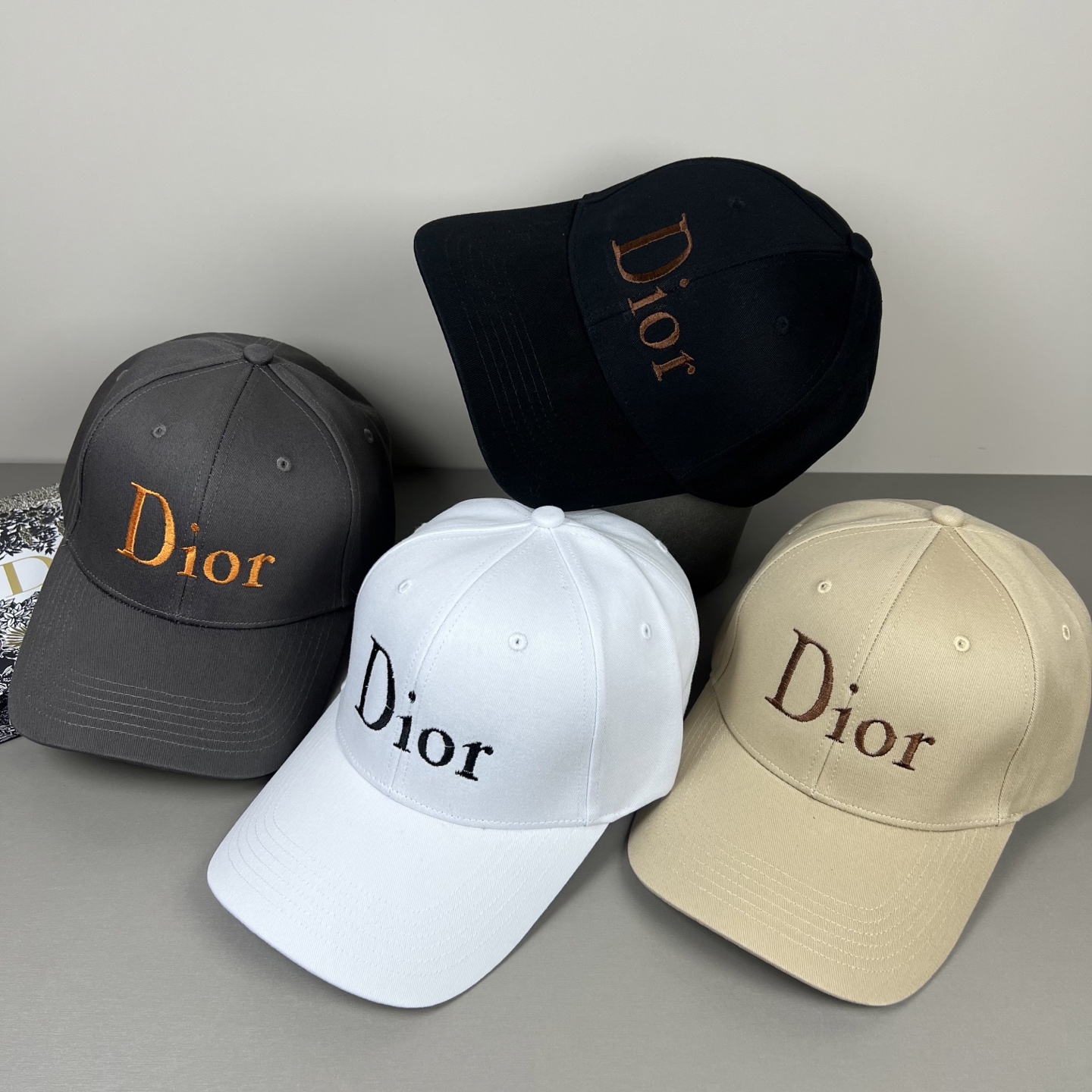 Dior A貨經典黑色刺繡Logo棒球帽男女同款鴨舌帽| 7 Dior A貨經典黑色刺繡Logo棒球帽男女同款鴨舌帽
