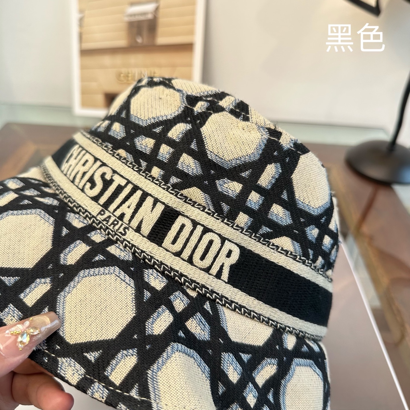 高仿Dior Oblique漁夫帽 黑色滿版刺繡款| 11 高仿Dior Oblique漁夫帽 黑色滿版刺繡款