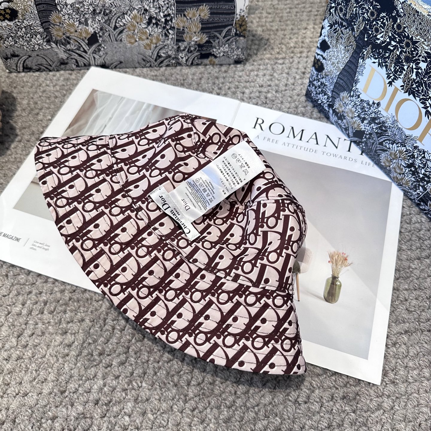 高仿Dior米白刺繡漁夫帽 簡約百搭精品帽款| 8 高仿Dior米白刺繡漁夫帽 簡約百搭精品帽款