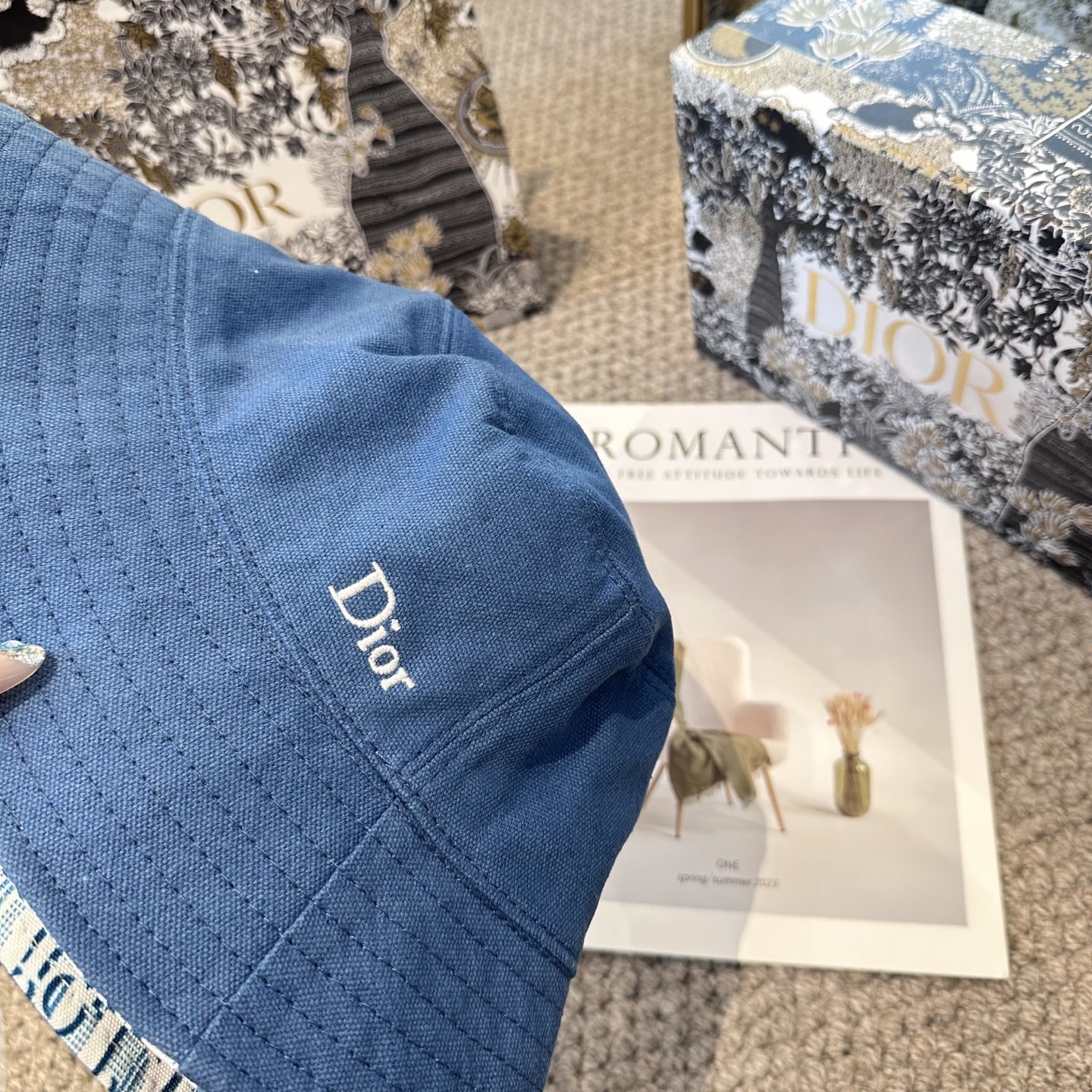 A貨Dior藍色刺繡漁夫帽 精品休閒遮陽帽| 11 A貨Dior藍色刺繡漁夫帽 精品休閒遮陽帽