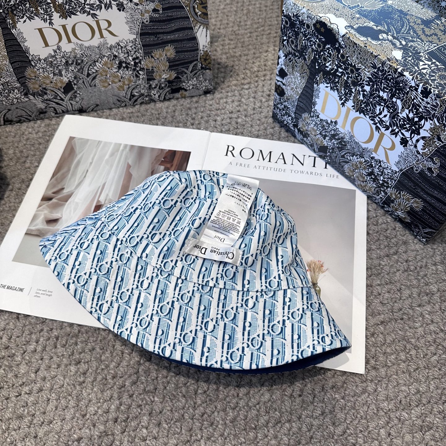 A貨Dior藍色刺繡漁夫帽 精品休閒遮陽帽| 8 A貨Dior藍色刺繡漁夫帽 精品休閒遮陽帽