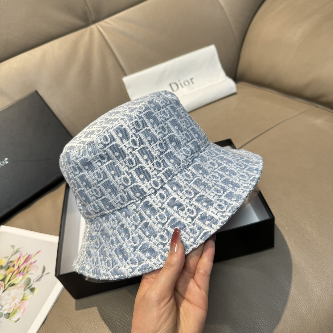 一比一Dior淺藍滿版老花漁夫帽 精品時尚帽款| 13 一比一Dior淺藍滿版老花漁夫帽 精品時尚帽款