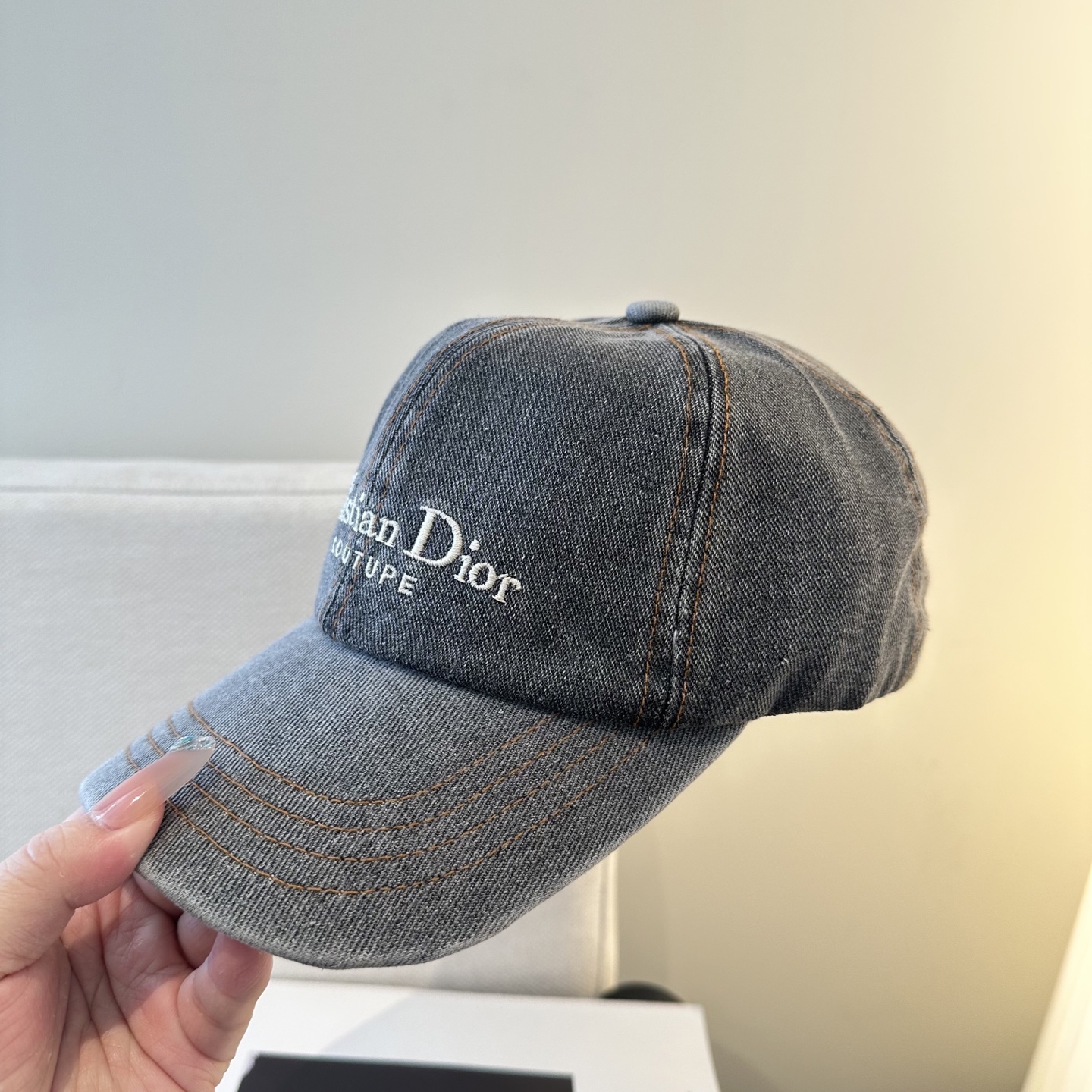 Dior高仿老花牛仔刺繡棒球帽 潮流百搭鴨舌帽| 10 Dior高仿老花牛仔刺繡棒球帽 潮流百搭鴨舌帽