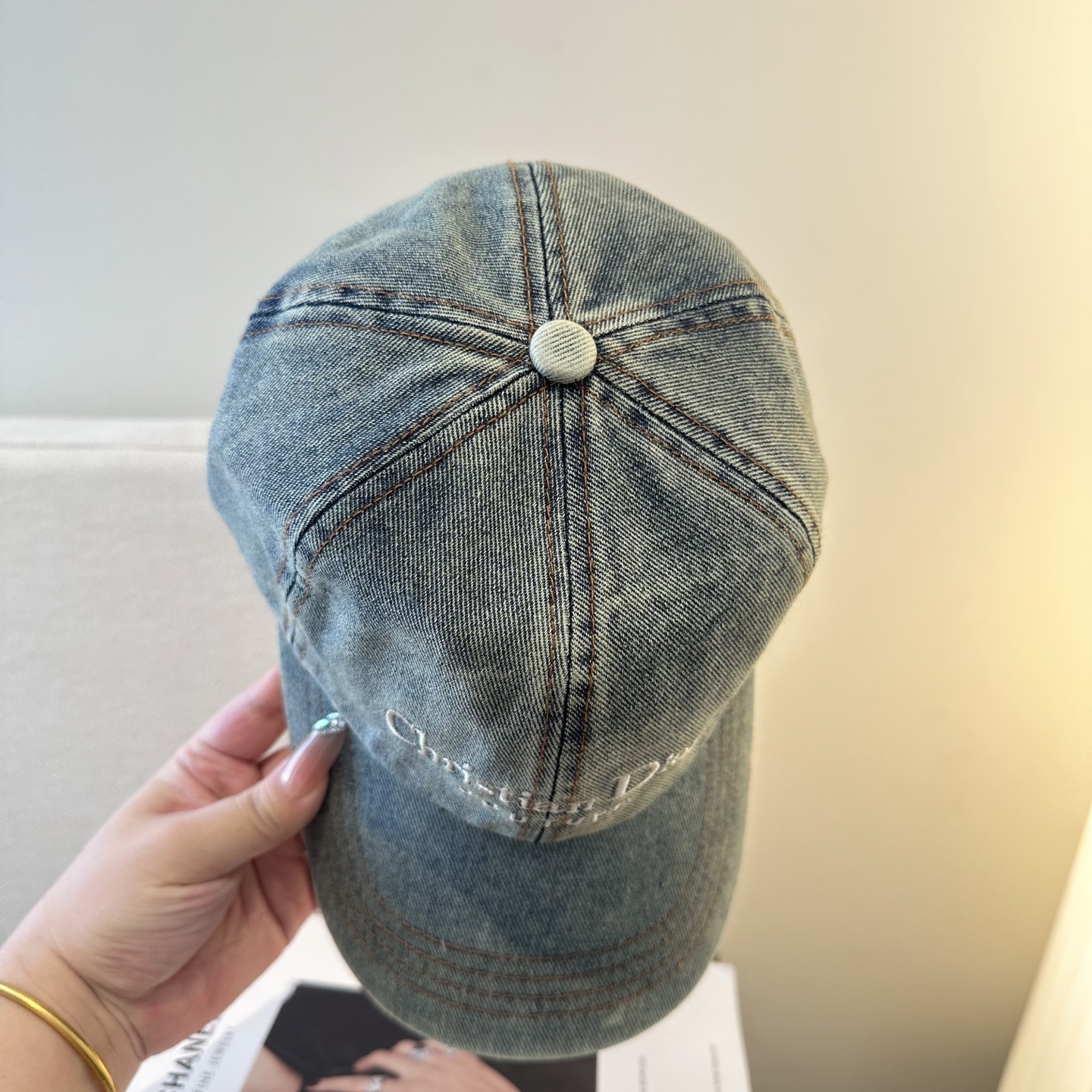 Dior原單淺色牛仔刺繡帽 時尚休閒鴨舌帽| 10 Dior原單淺色牛仔刺繡帽 時尚休閒鴨舌帽