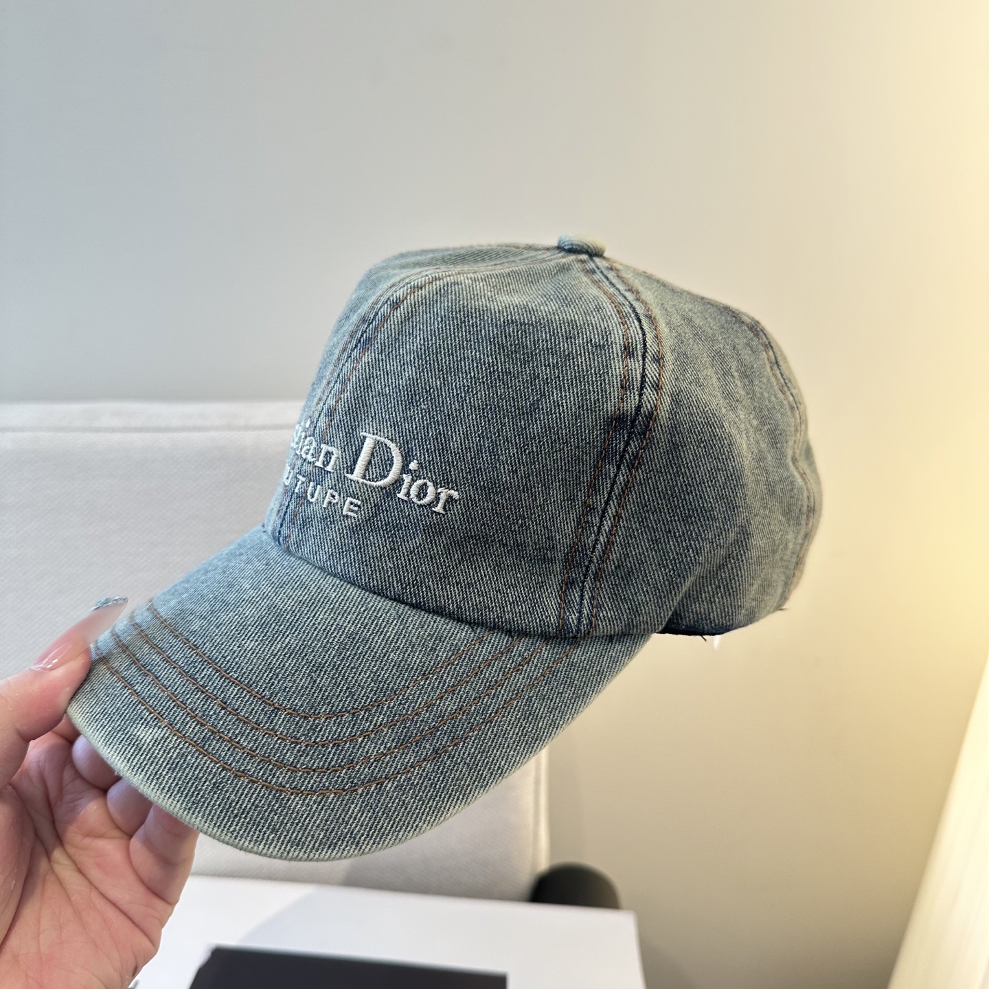Dior原單淺色牛仔刺繡帽 時尚休閒鴨舌帽| 8 Dior原單淺色牛仔刺繡帽 時尚休閒鴨舌帽