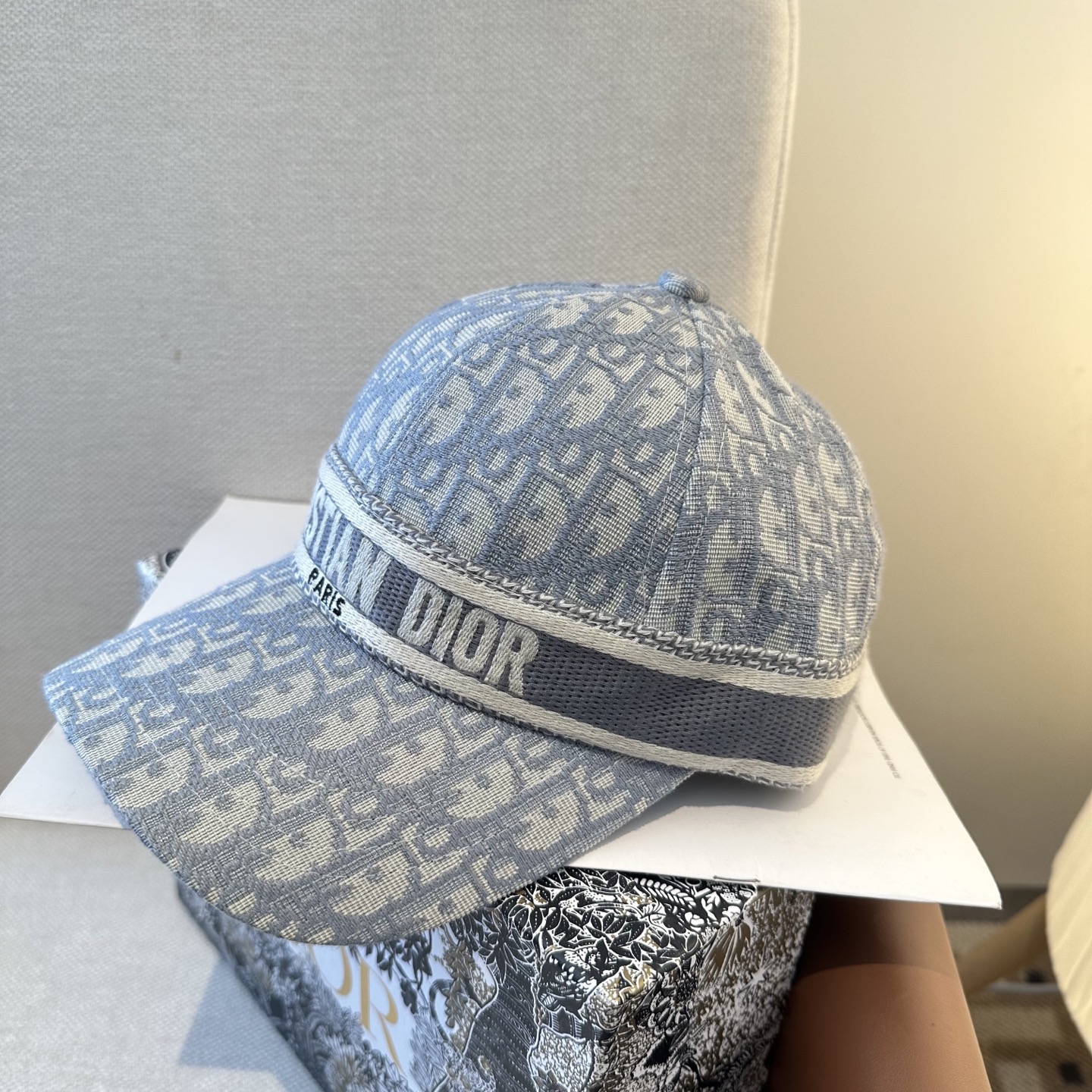 Dior高仿淺藍Oblique老花棒球帽 精品刺繡鴨舌帽| 13 Dior高仿淺藍Oblique老花棒球帽 精品刺繡鴨舌帽