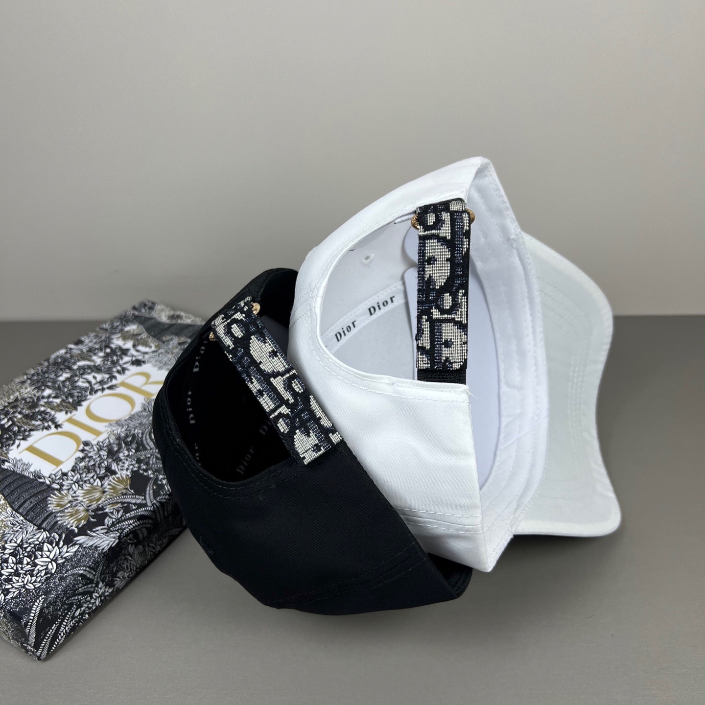 Dior高仿黑色Oblique老花棒球帽 Christian Dior Paris刺繡款| 8 Dior高仿黑色Oblique老花棒球帽 Christian Dior Paris刺繡款