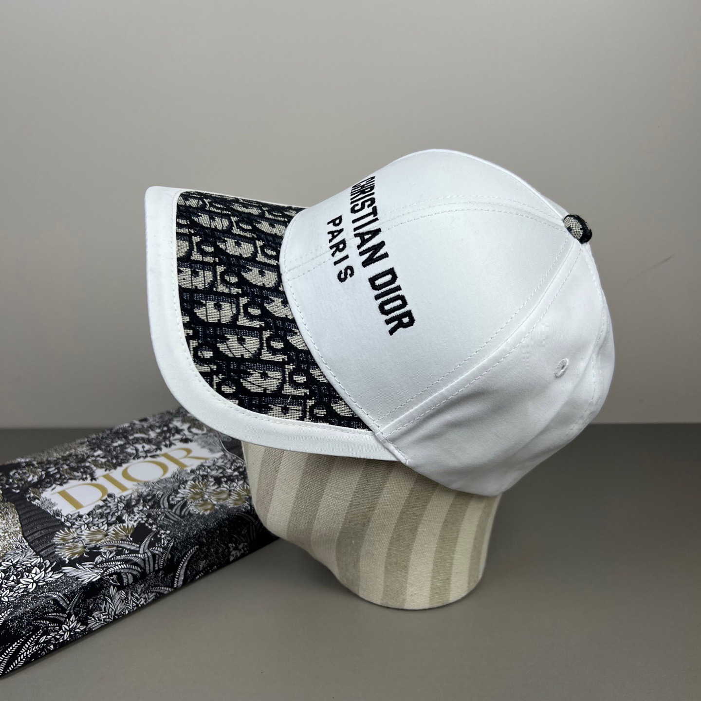 Dior高仿Oblique刺繡拼接棒球帽男女同款遮陽帽| 13 Dior高仿Oblique刺繡拼接棒球帽男女同款遮陽帽