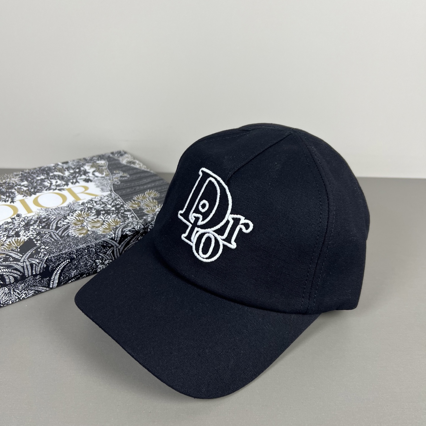Dior原單字母刺繡棒球帽百搭休閒鴨舌帽黑色| 11 Dior原單字母刺繡棒球帽百搭休閒鴨舌帽黑色