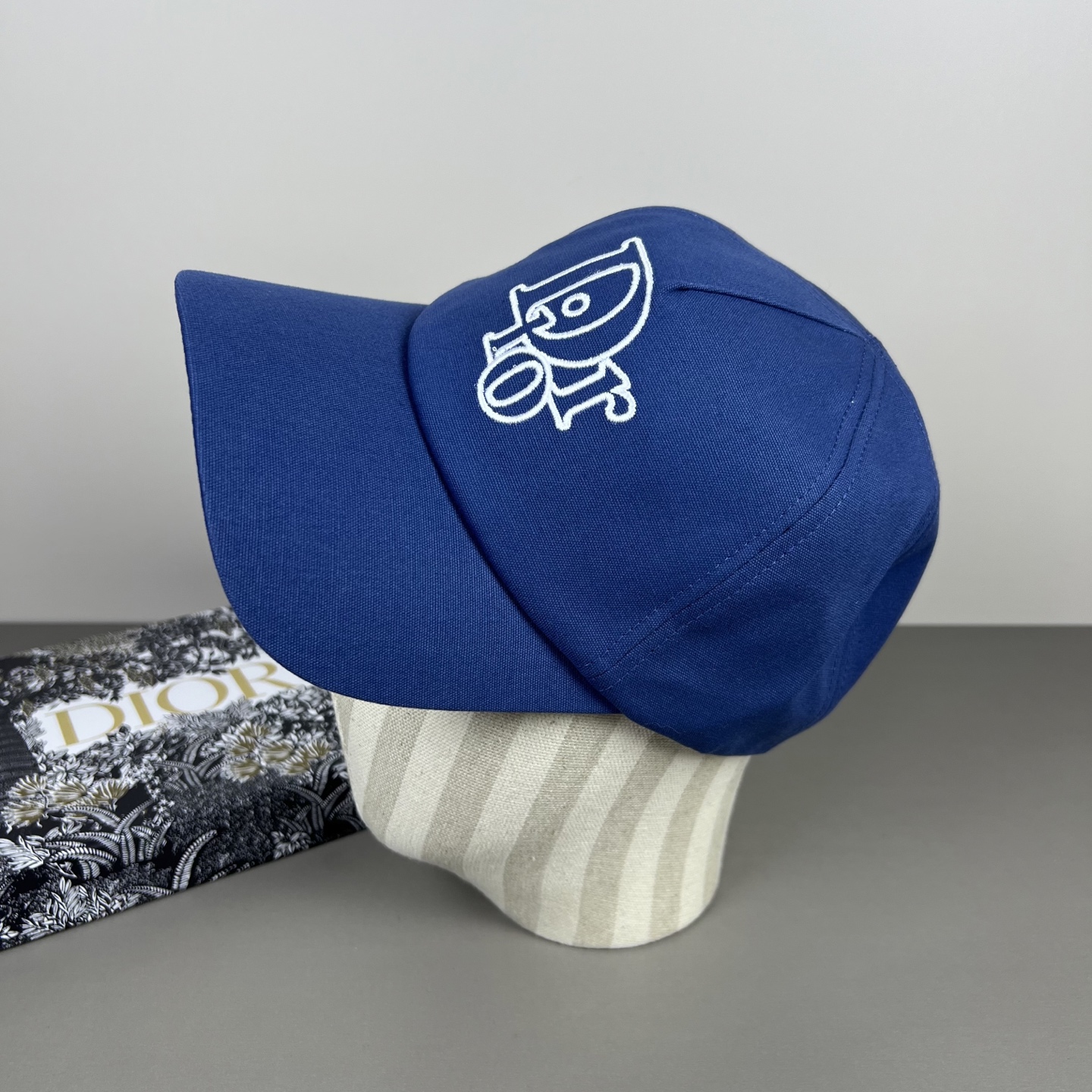 Dior高仿藍色刺繡棒球帽男女休閒遮陽帽| 13 Dior高仿藍色刺繡棒球帽男女休閒遮陽帽
