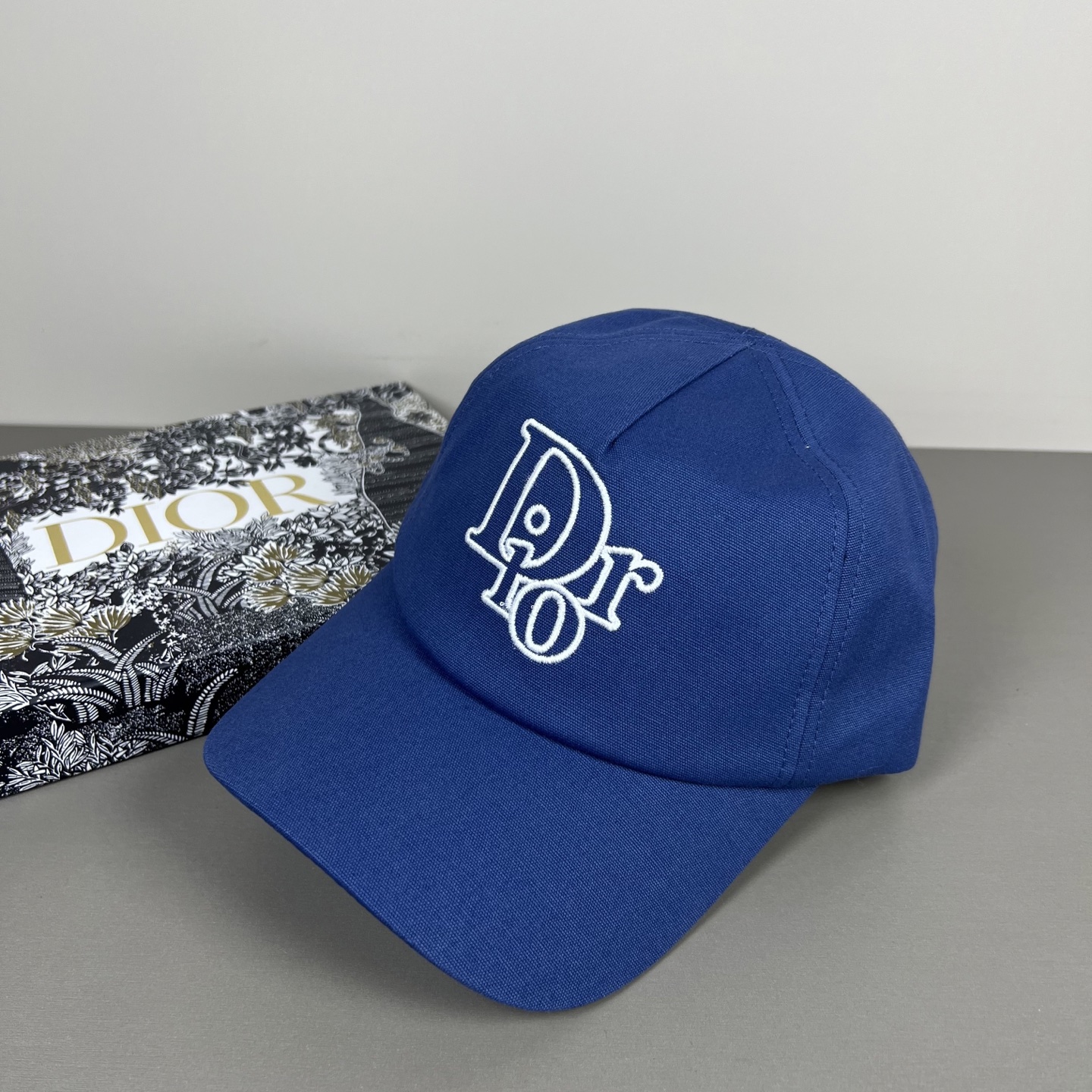 Dior高仿藍色刺繡棒球帽男女休閒遮陽帽| 12 Dior高仿藍色刺繡棒球帽男女休閒遮陽帽