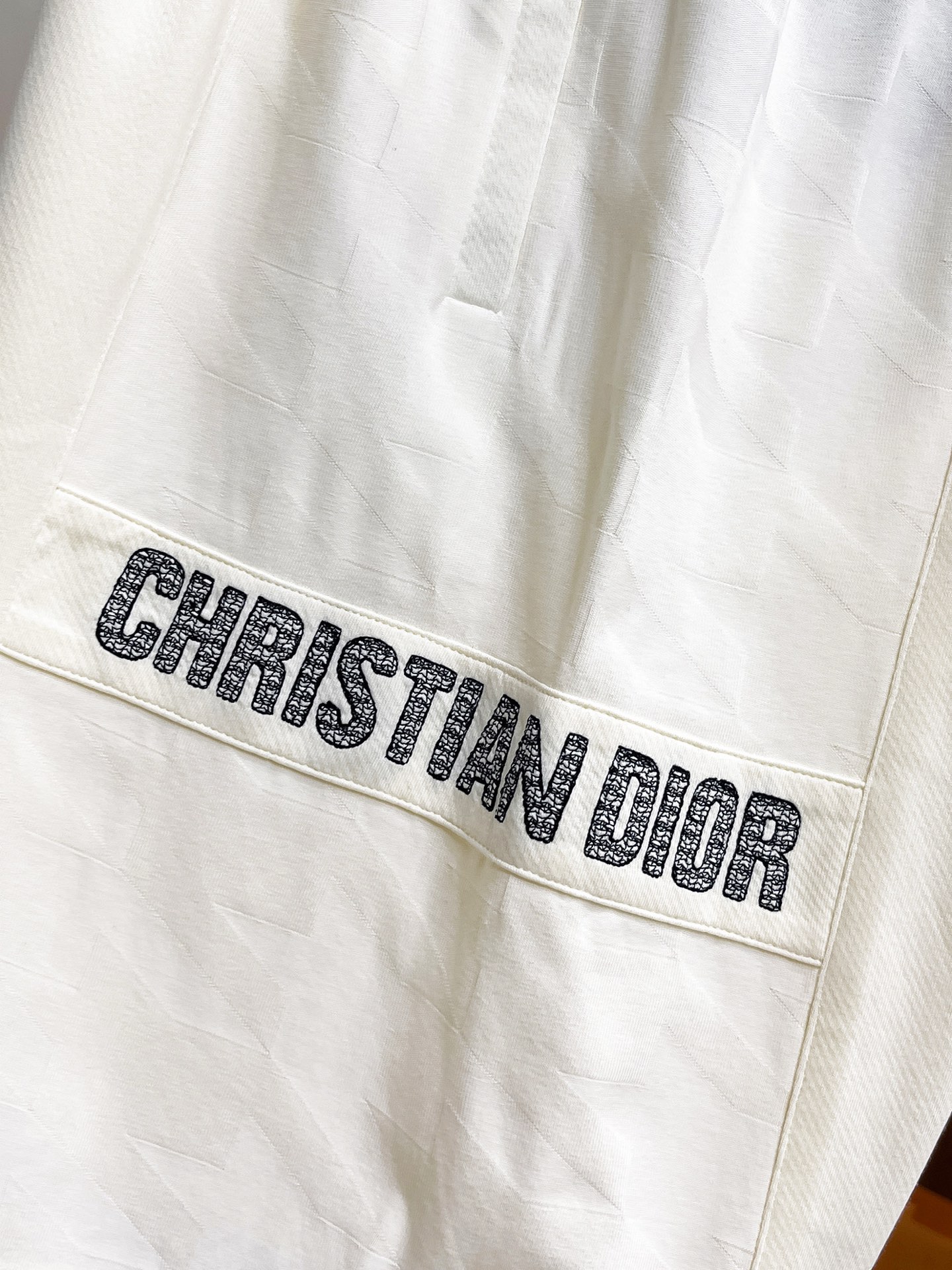 Dior A貨字母刺繡休閒短褲男士夏季運動五分褲| 9 Dior A貨字母刺繡休閒短褲男士夏季運動五分褲
