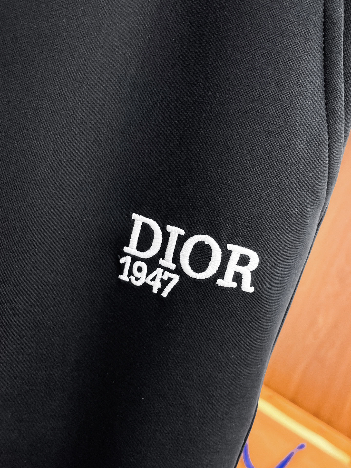 一比一 Dior1947刺繡運動長褲精品黑色休閒直筒褲| 12 一比一 Dior1947刺繡運動長褲精品黑色休閒直筒褲