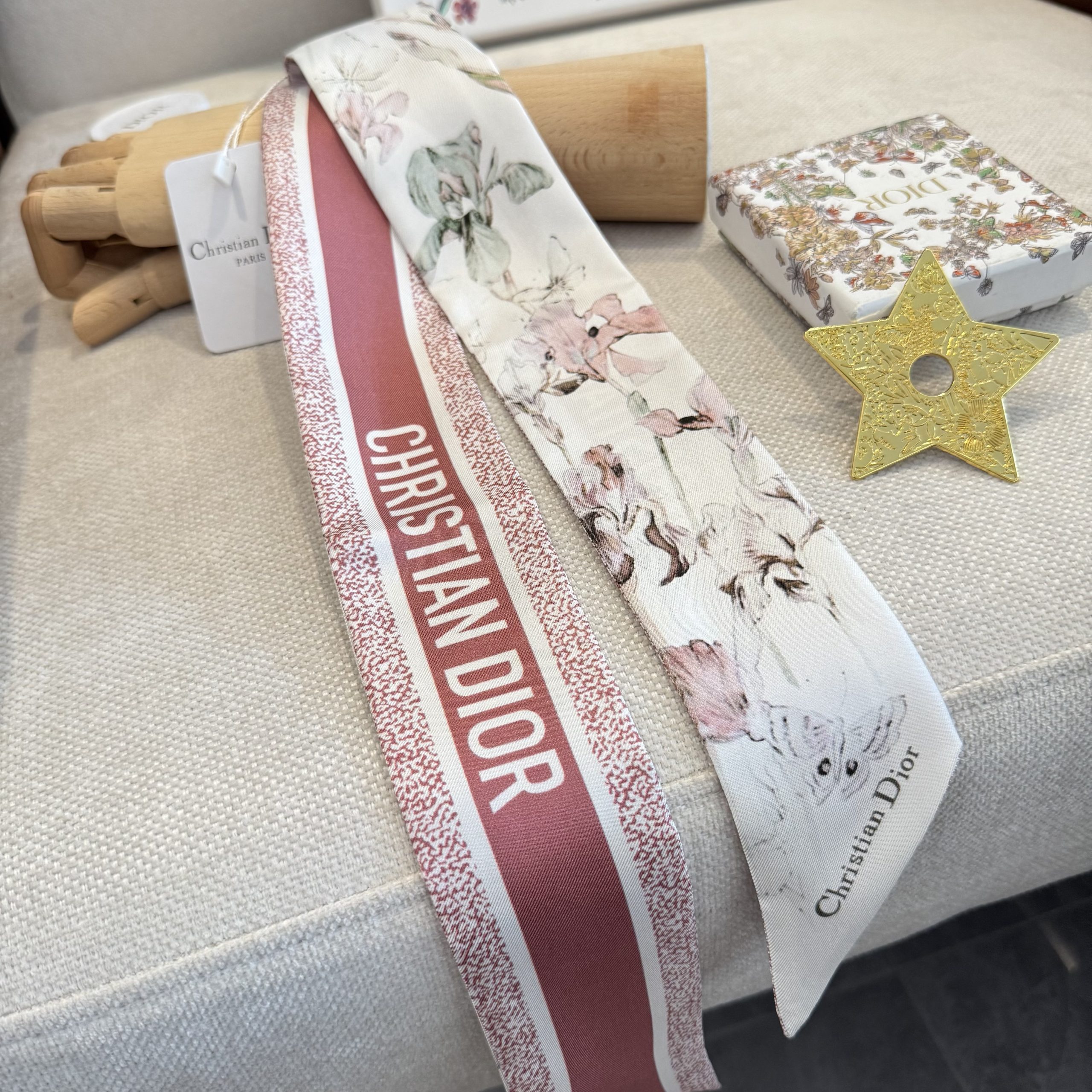 Dior一比一粉色花卉飄帶絲巾法式雙面小絲帶| 8 Dior一比一粉色花卉飄帶絲巾法式雙面小絲帶