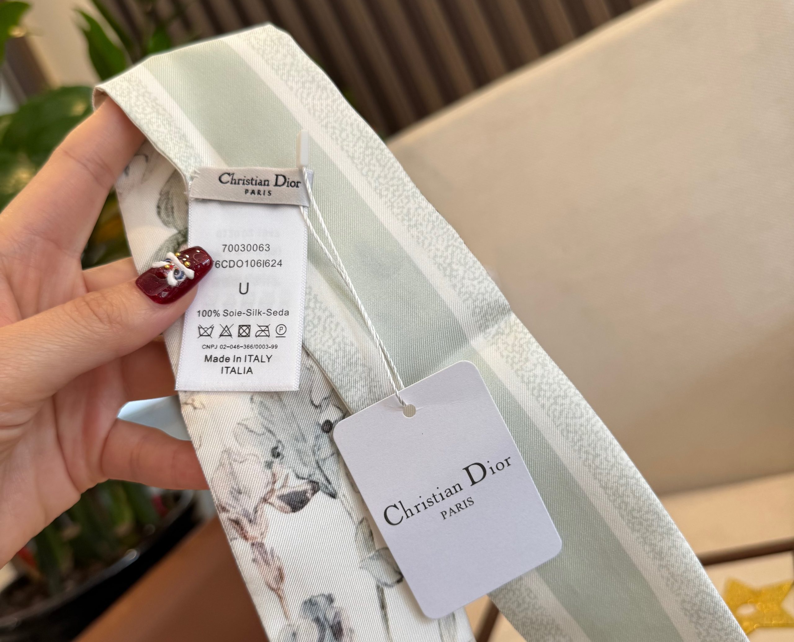 Dior高仿薄荷綠花卉絲巾雙面緞帶髮帶款| 12 Dior高仿薄荷綠花卉絲巾雙面緞帶髮帶款