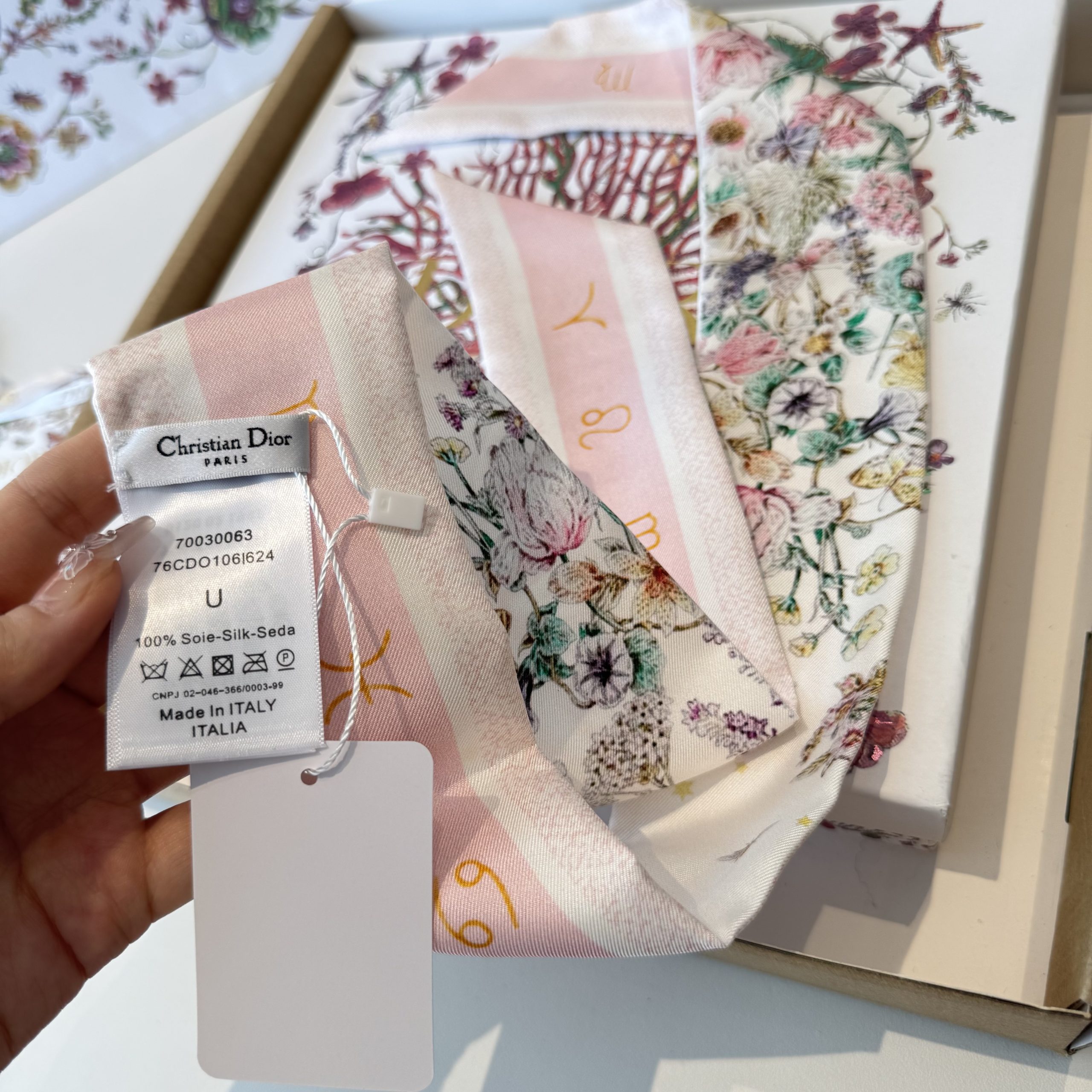 Dior一比一粉綠花卉刺繡風雙面小絲巾飄帶| 12 Dior一比一粉綠花卉刺繡風雙面小絲巾飄帶