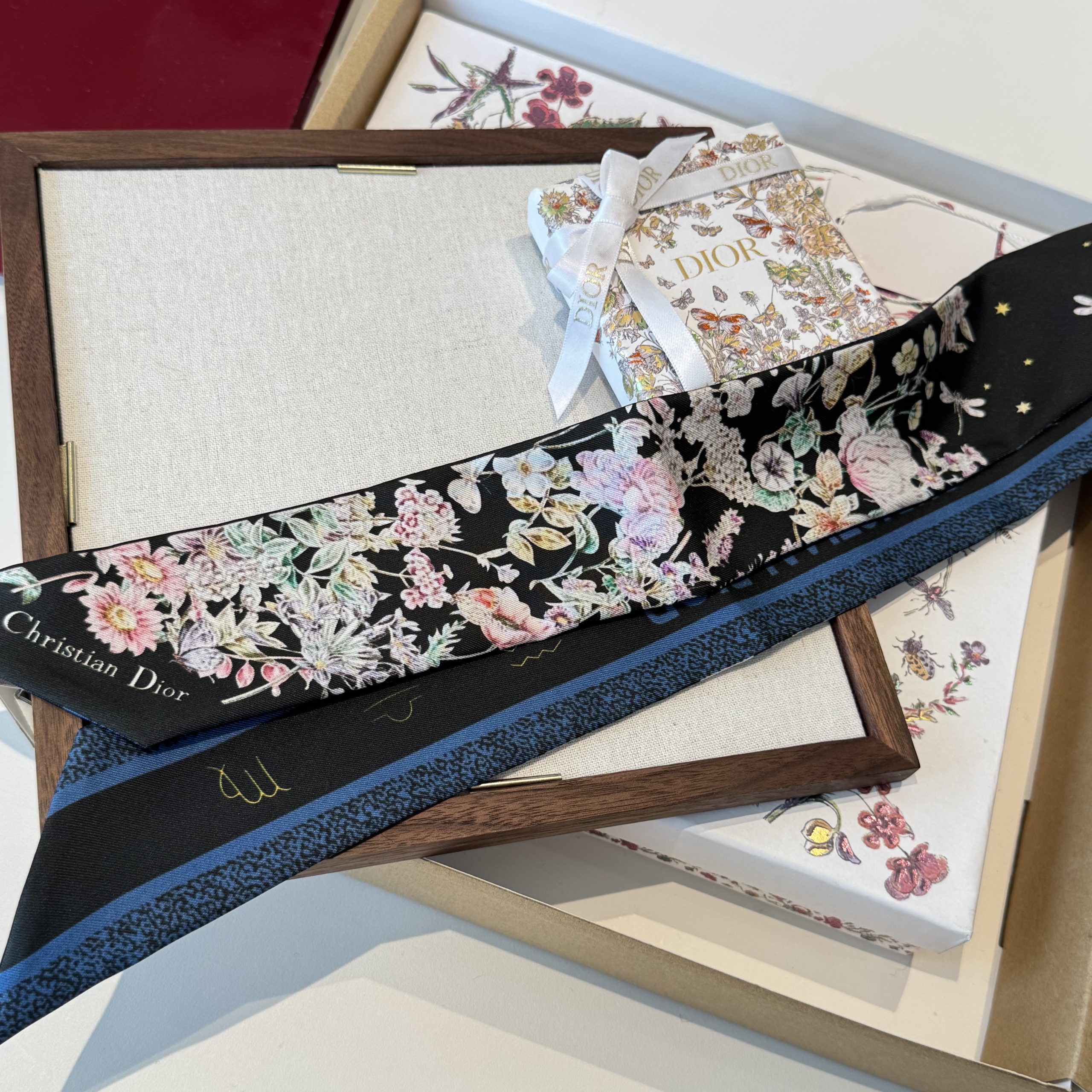 Dior原單黑色花卉星空雙面絲巾高級感飄帶| 12 Dior原單黑色花卉星空雙面絲巾高級感飄帶