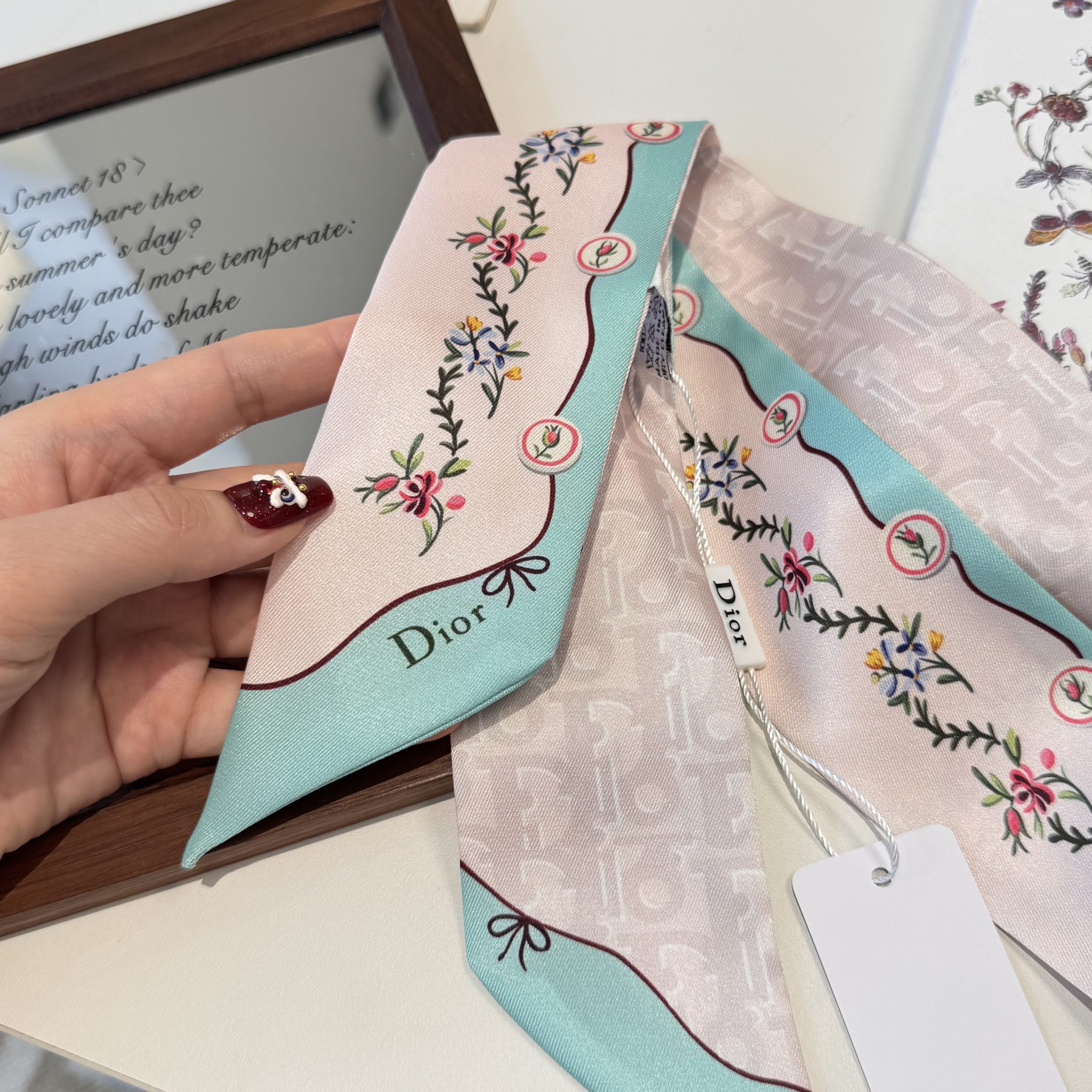Dior高仿薄荷綠花卉刺繡絲巾法式雙面緞帶| 7 Dior高仿薄荷綠花卉刺繡絲巾法式雙面緞帶