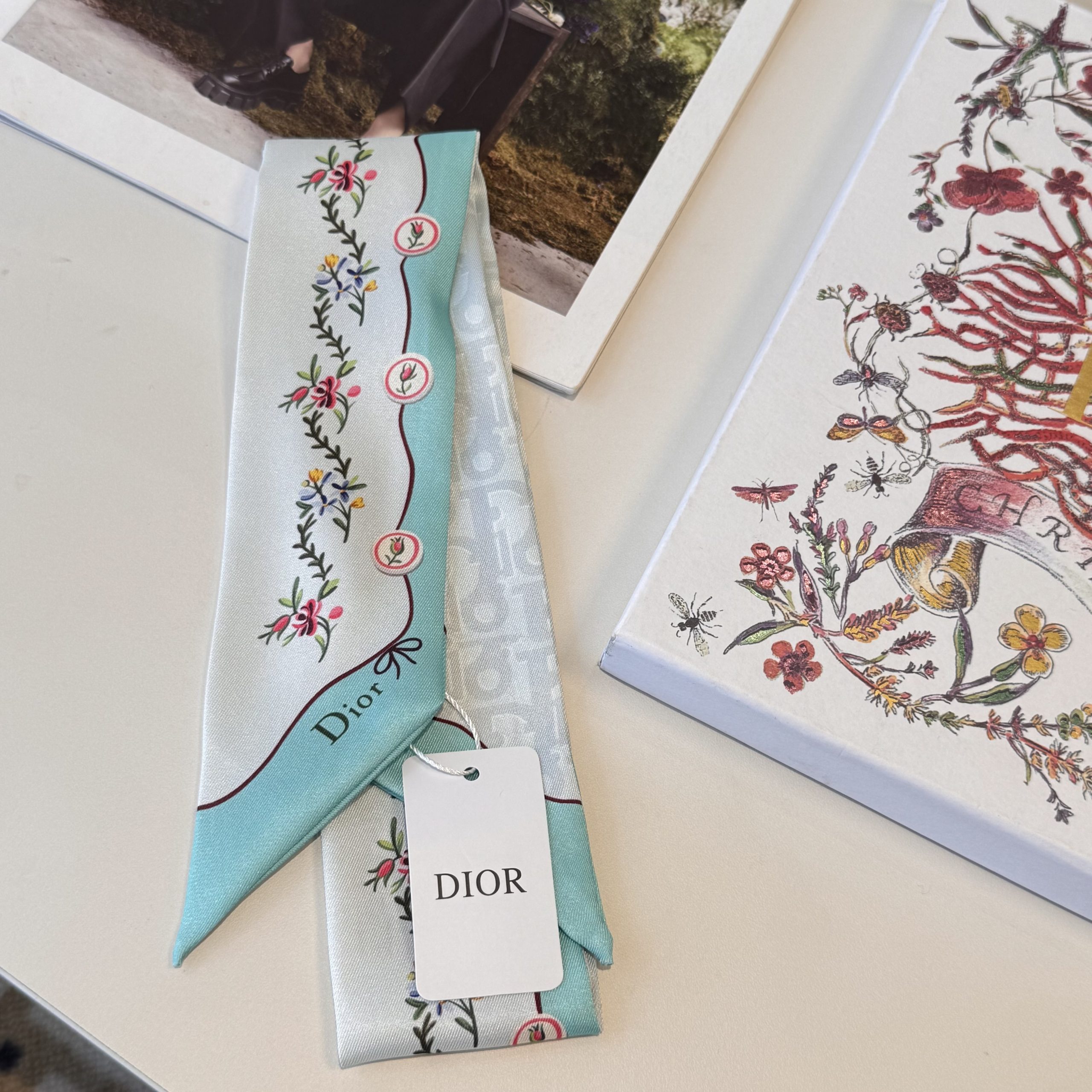 Dior原單薄荷綠刺繡花卉絲巾雙面小飄帶| 14 Dior原單薄荷綠刺繡花卉絲巾雙面小飄帶