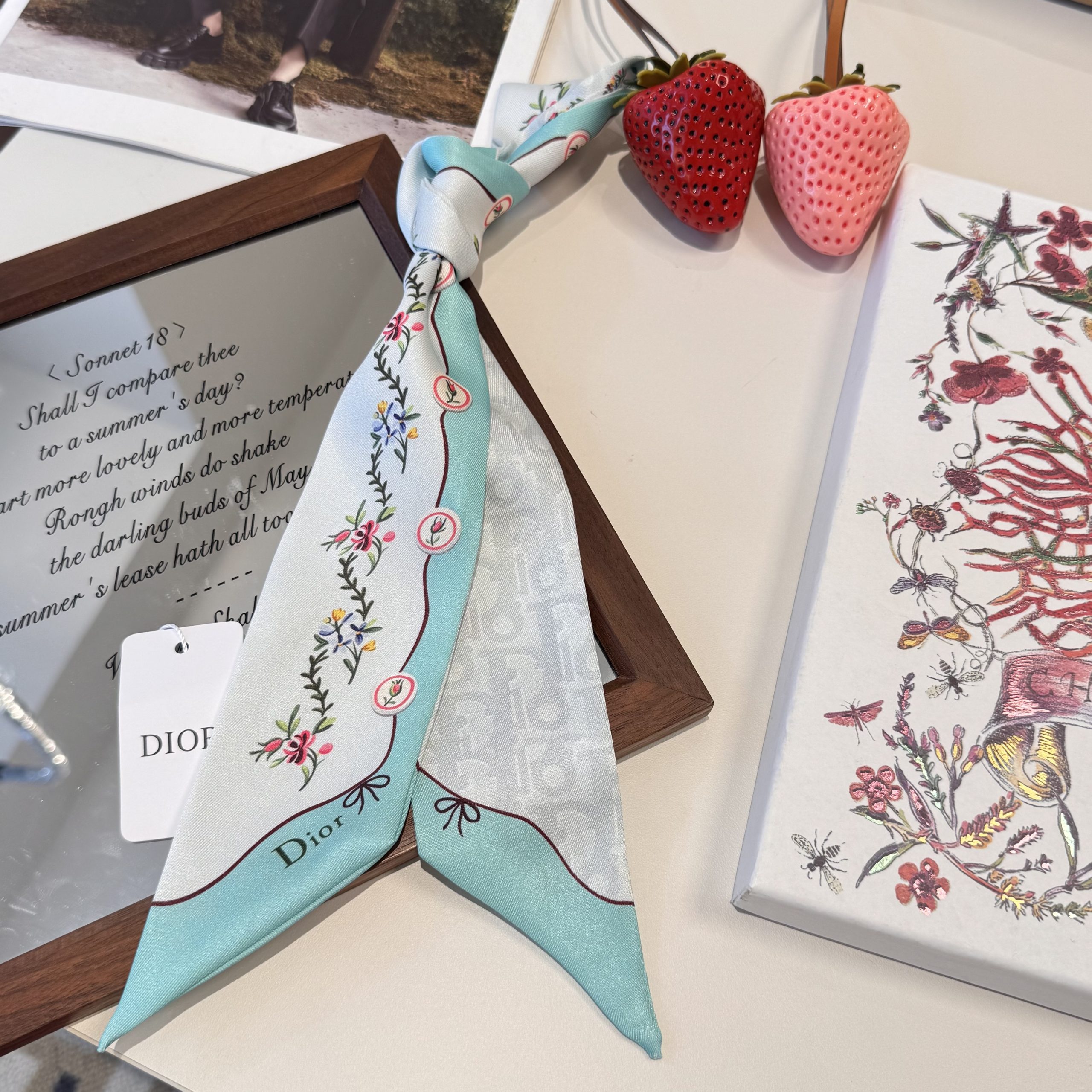 Dior原單薄荷綠刺繡花卉絲巾雙面小飄帶| 9 Dior原單薄荷綠刺繡花卉絲巾雙面小飄帶