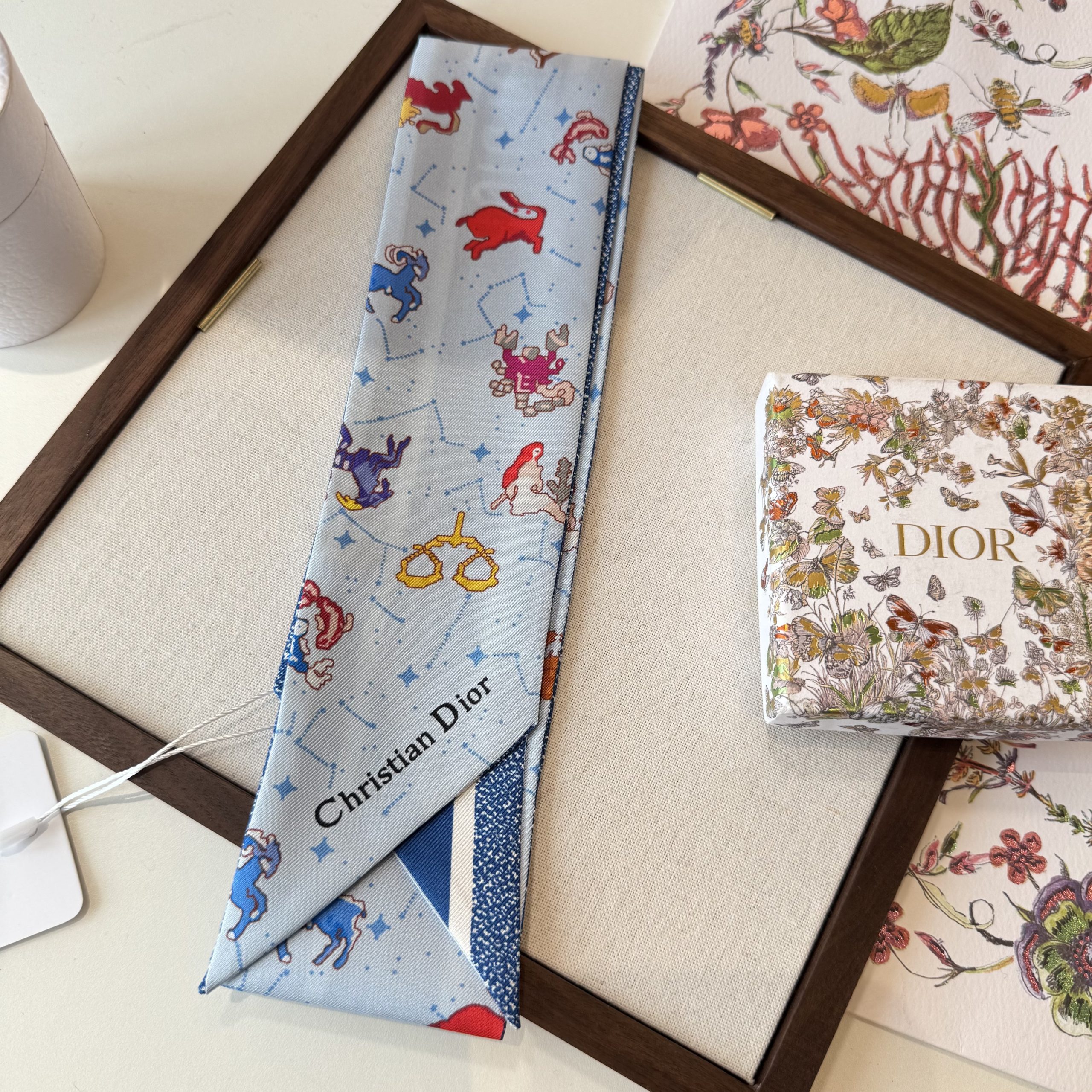 Dior高仿星座雙面絲巾髮帶 淺藍色法式精品窄版飄帶| 14 Dior高仿星座雙面絲巾髮帶 淺藍色法式精品窄版飄帶