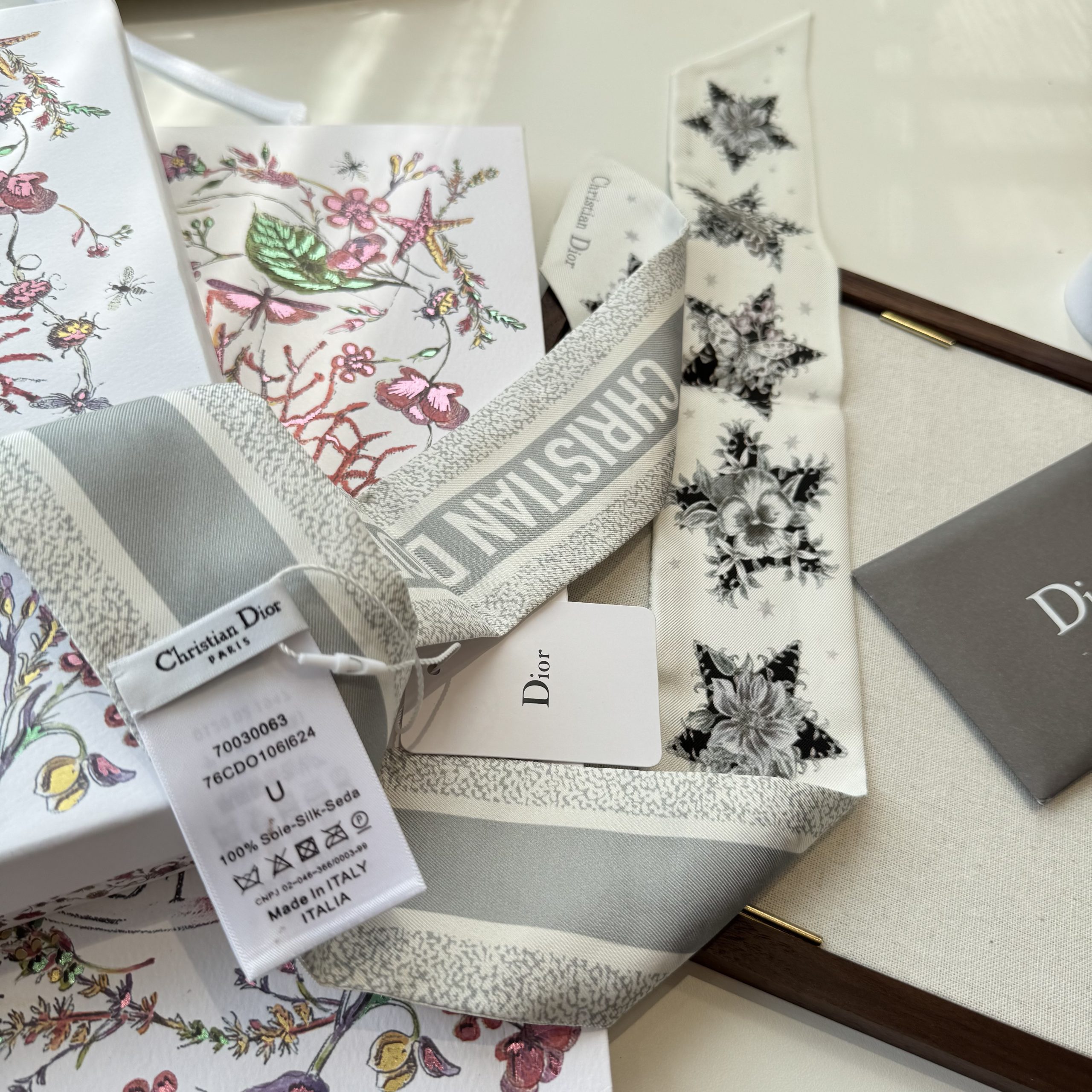 Dior原單黑白星芒絲巾髮帶 高端雙面法式精品飄帶| 11 Dior原單黑白星芒絲巾髮帶 高端雙面法式精品飄帶