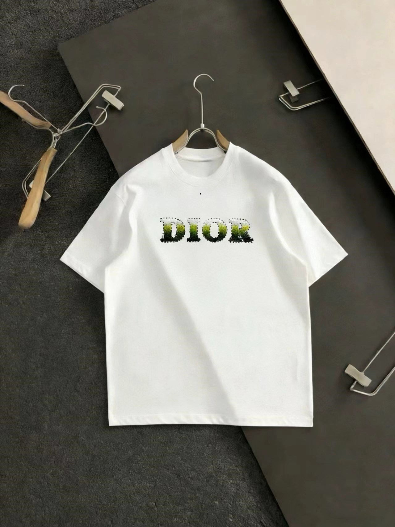Dior高仿漸層字母印花黑色短袖T恤精品百搭上衣| 13 Dior高仿漸層字母印花黑色短袖T恤精品百搭上衣