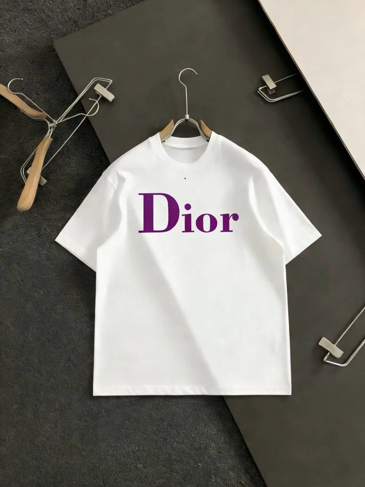 Dior高仿螢光字母黑色短袖T恤潮流男女休閒上衣| 14 Dior高仿螢光字母黑色短袖T恤潮流男女休閒上衣