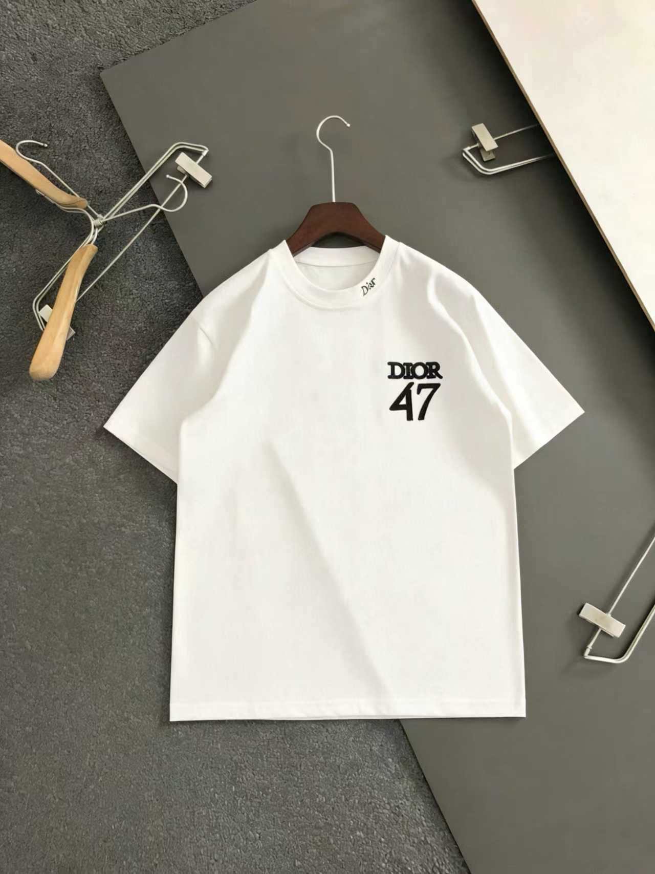Dior高仿47字母刺繡白色短袖T恤潮流休閒款