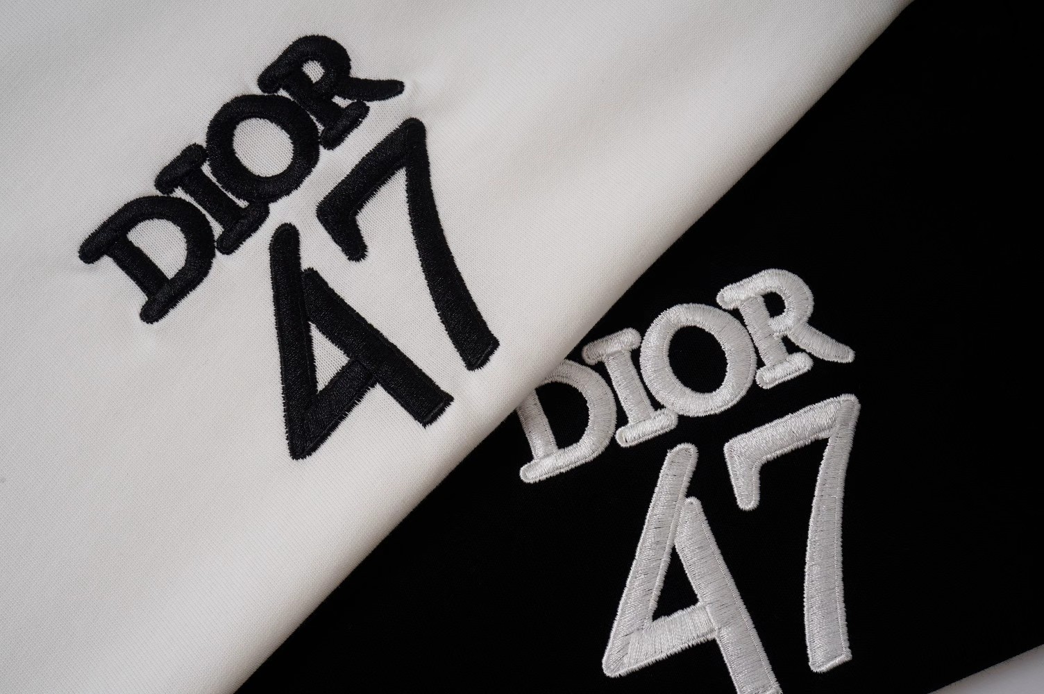 Dior高仿47字母刺繡白色短袖T恤潮流休閒款| 7 Dior高仿47字母刺繡白色短袖T恤潮流休閒款